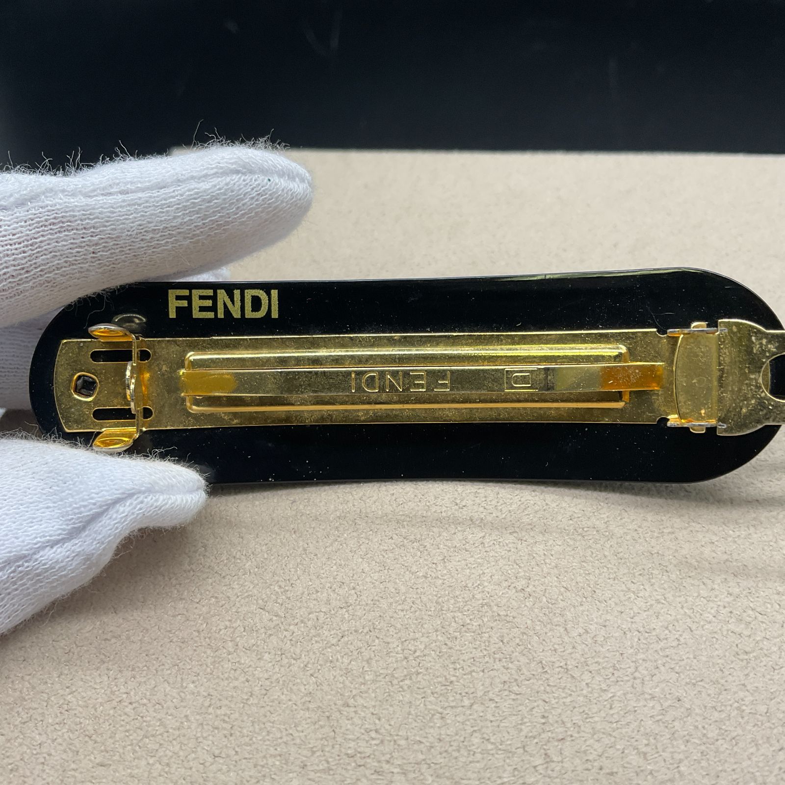 フェンディ バレッタ クリップ1点 B26052893