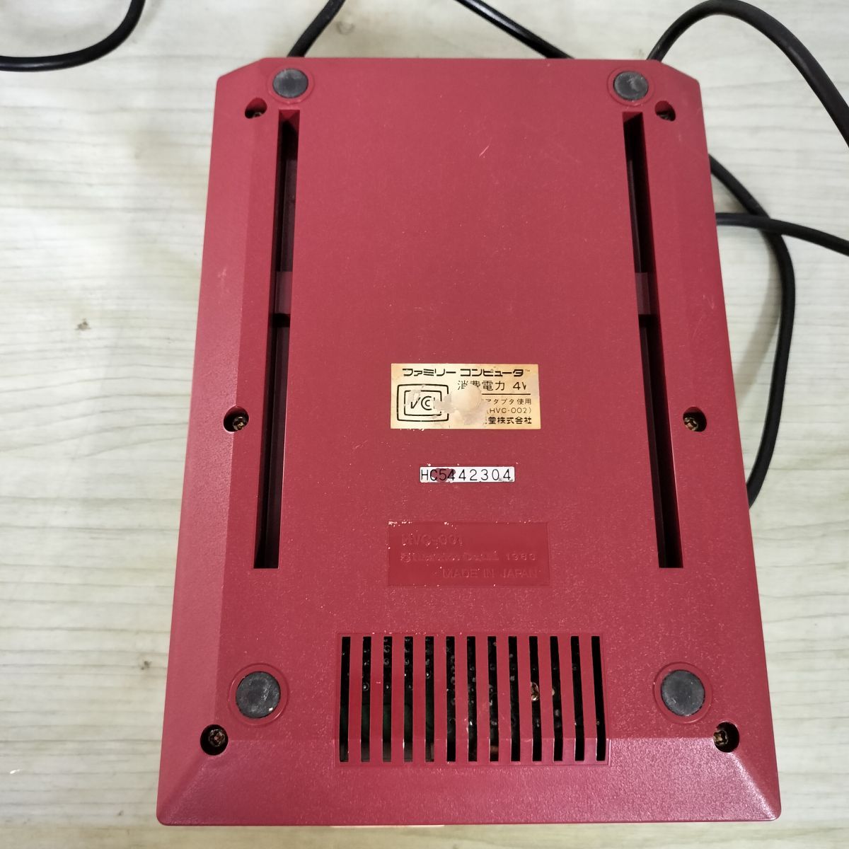動作未確認 Nintendo FAMILY COMPUTER HVC-001 ファミコン本体のみ
