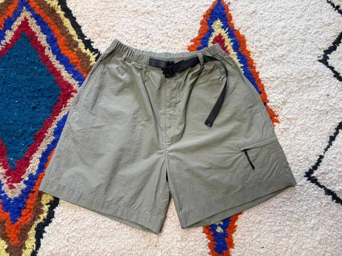 MOIF ショーツ