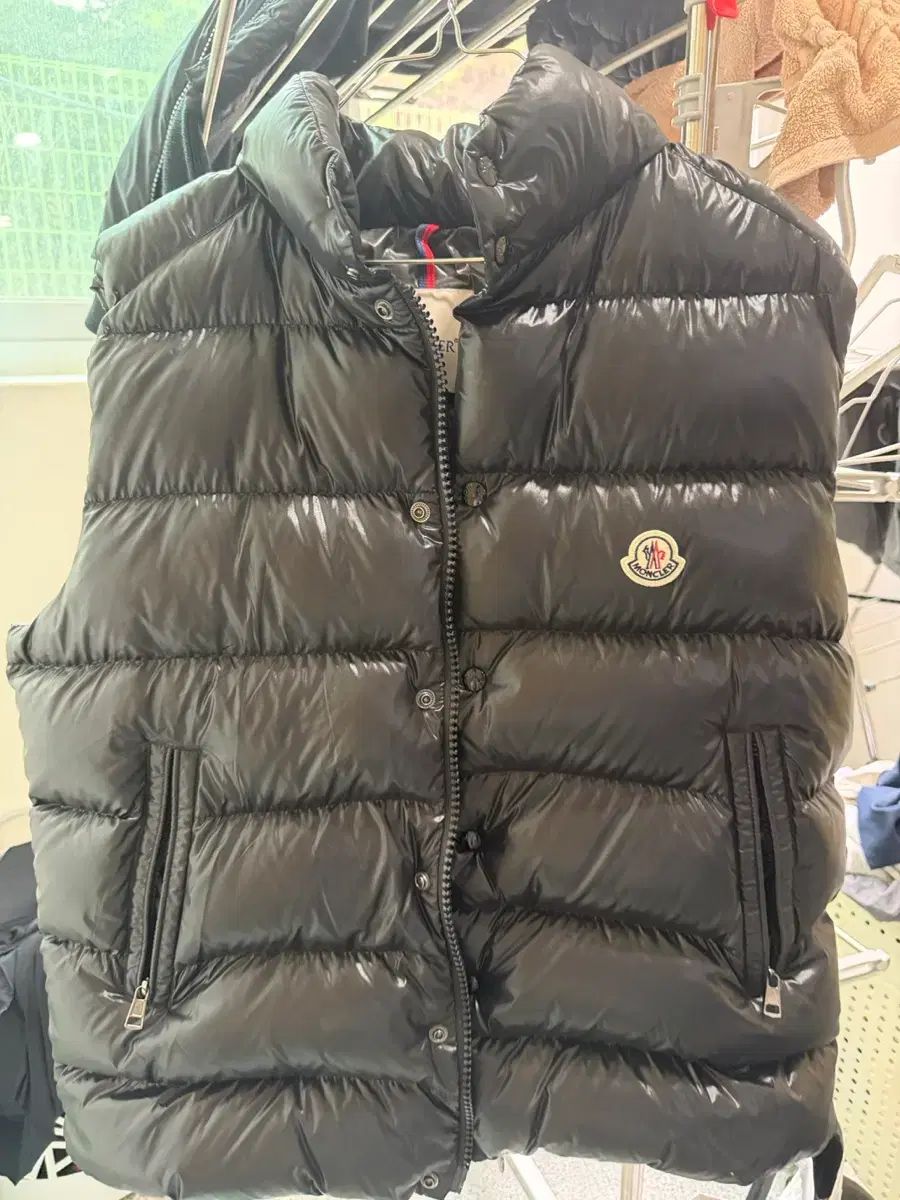 MONCLER モンクレール ダウン ベスト