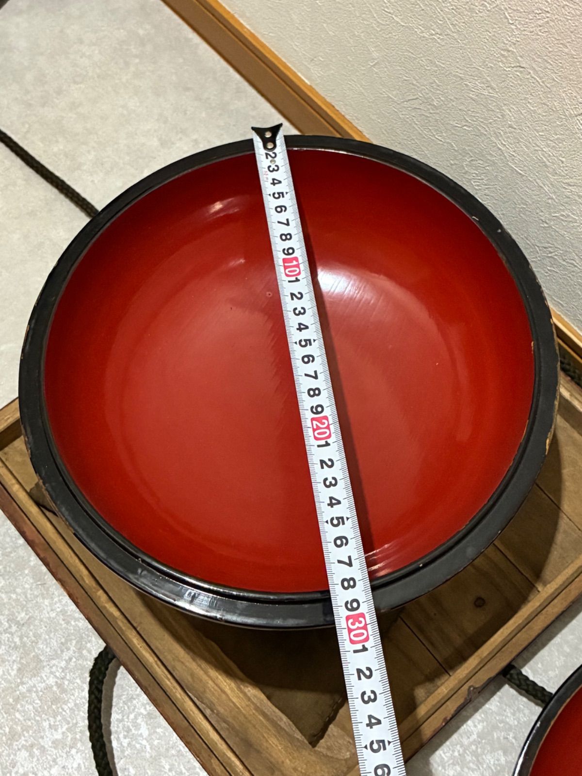 黒塗内朱塗無地 饅頭 行器 木製 木箱 レトロ 古道具 古民具 時代物
