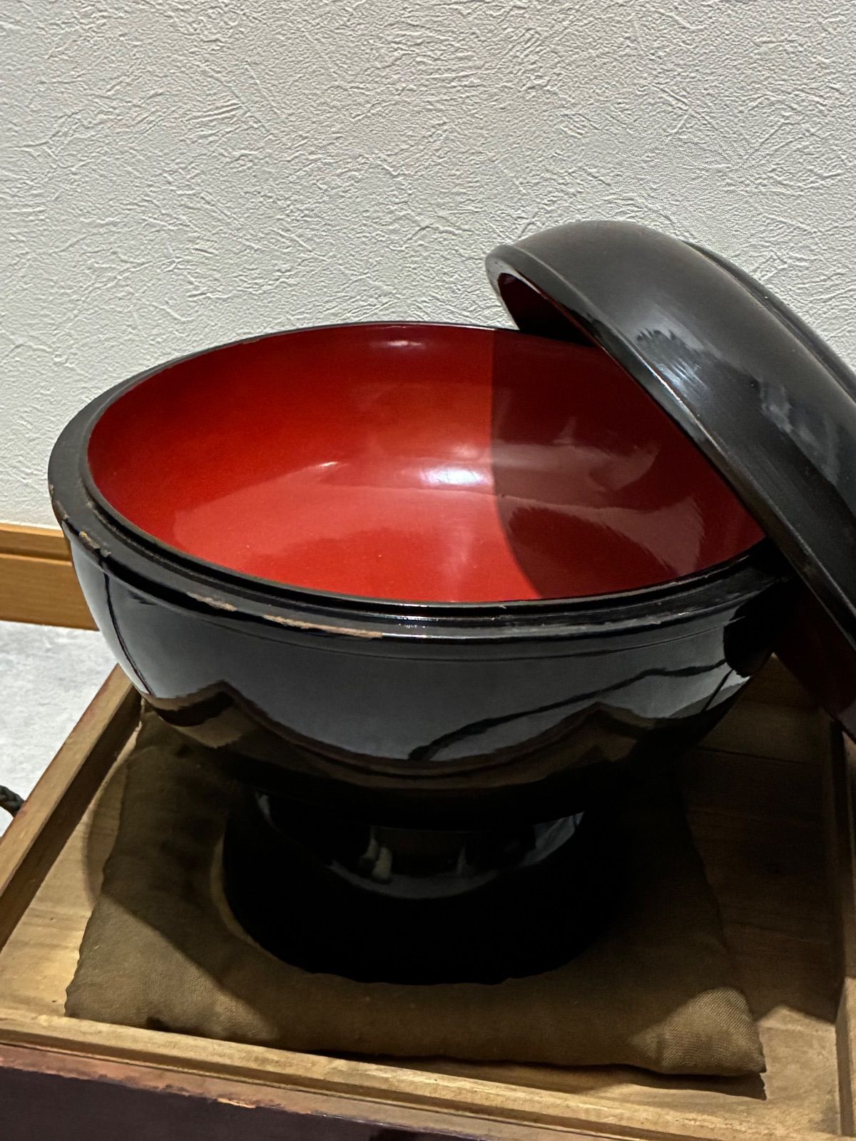 黒塗内朱塗無地 饅頭 行器 木製 木箱 レトロ 古道具 古民具 時代物