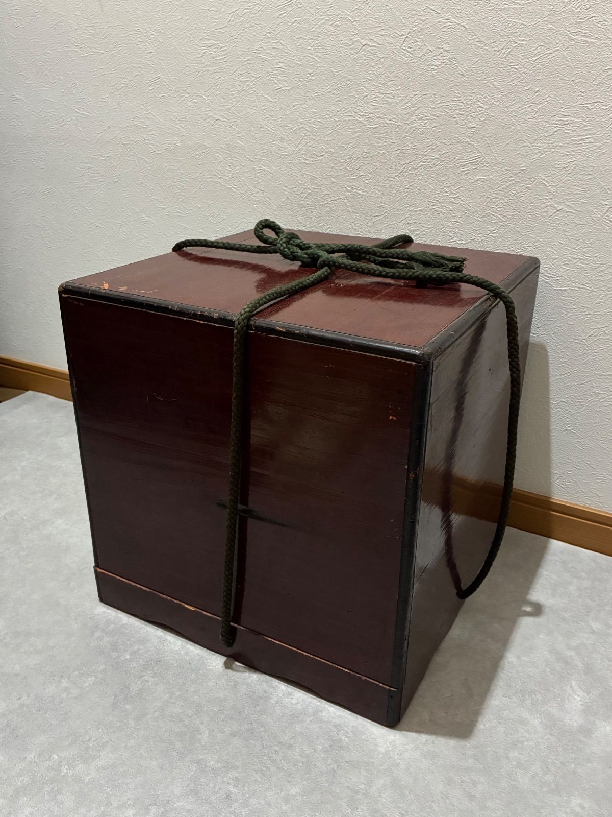 黒塗内朱塗無地 饅頭 行器 木製 木箱 レトロ 古道具 古民具 時代物