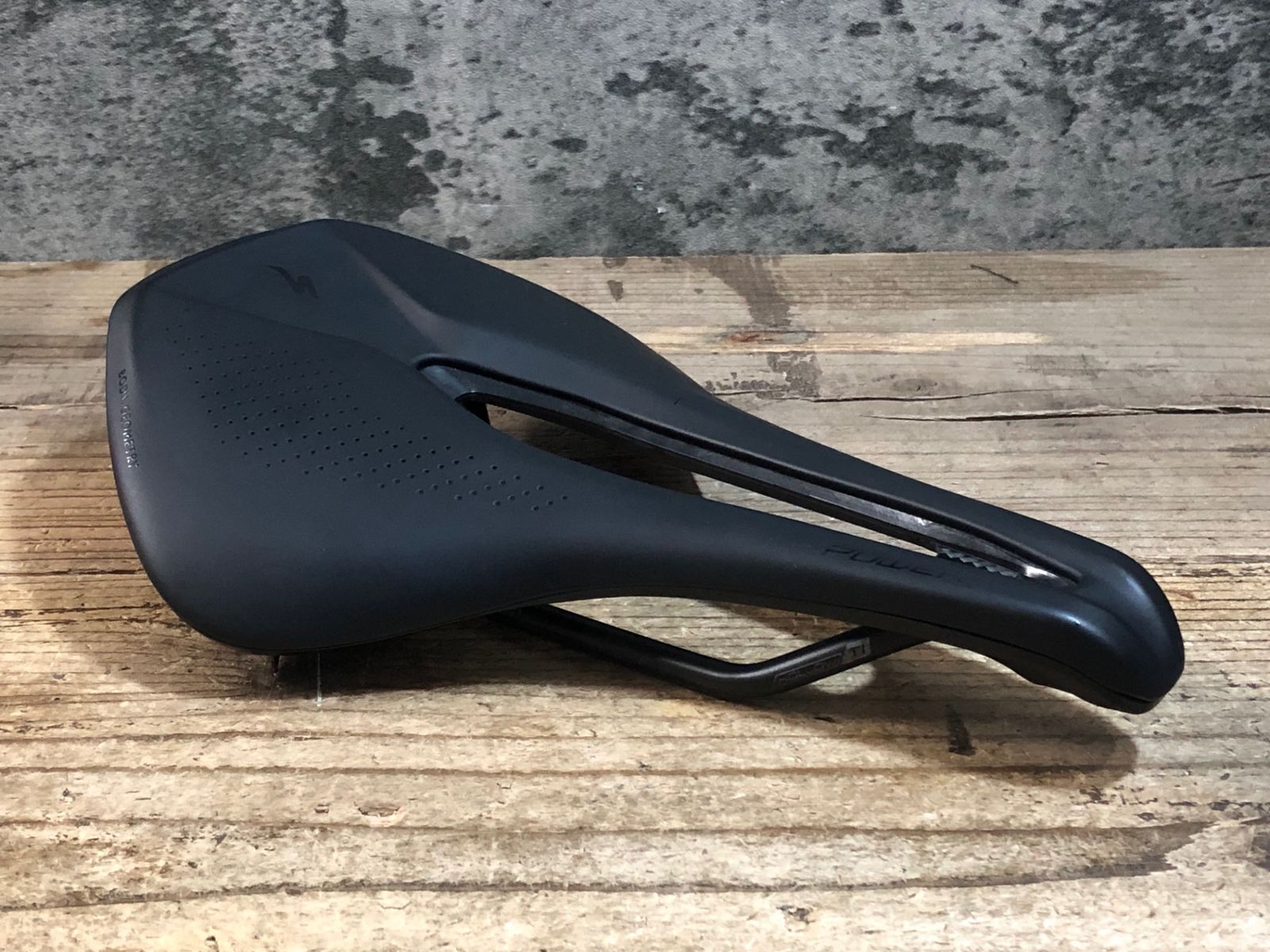 KG673 スペシャライズド SPECIALIZED パワー POWER PRO サドル 黒 Hollow Ti レール カーボンベース 155mm