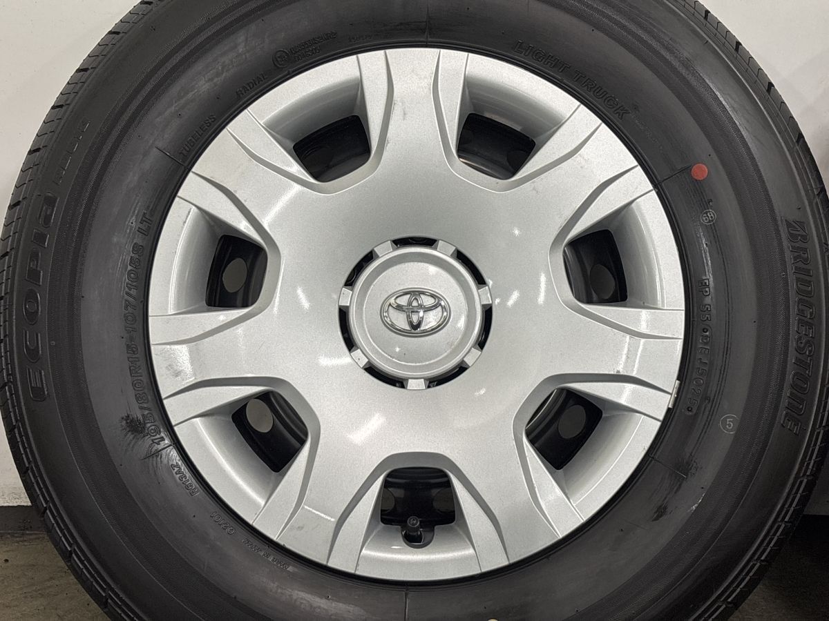 2025年製 超バリ溝 美品】トヨタ 200 ハイエース 純正 15in 6J+35
