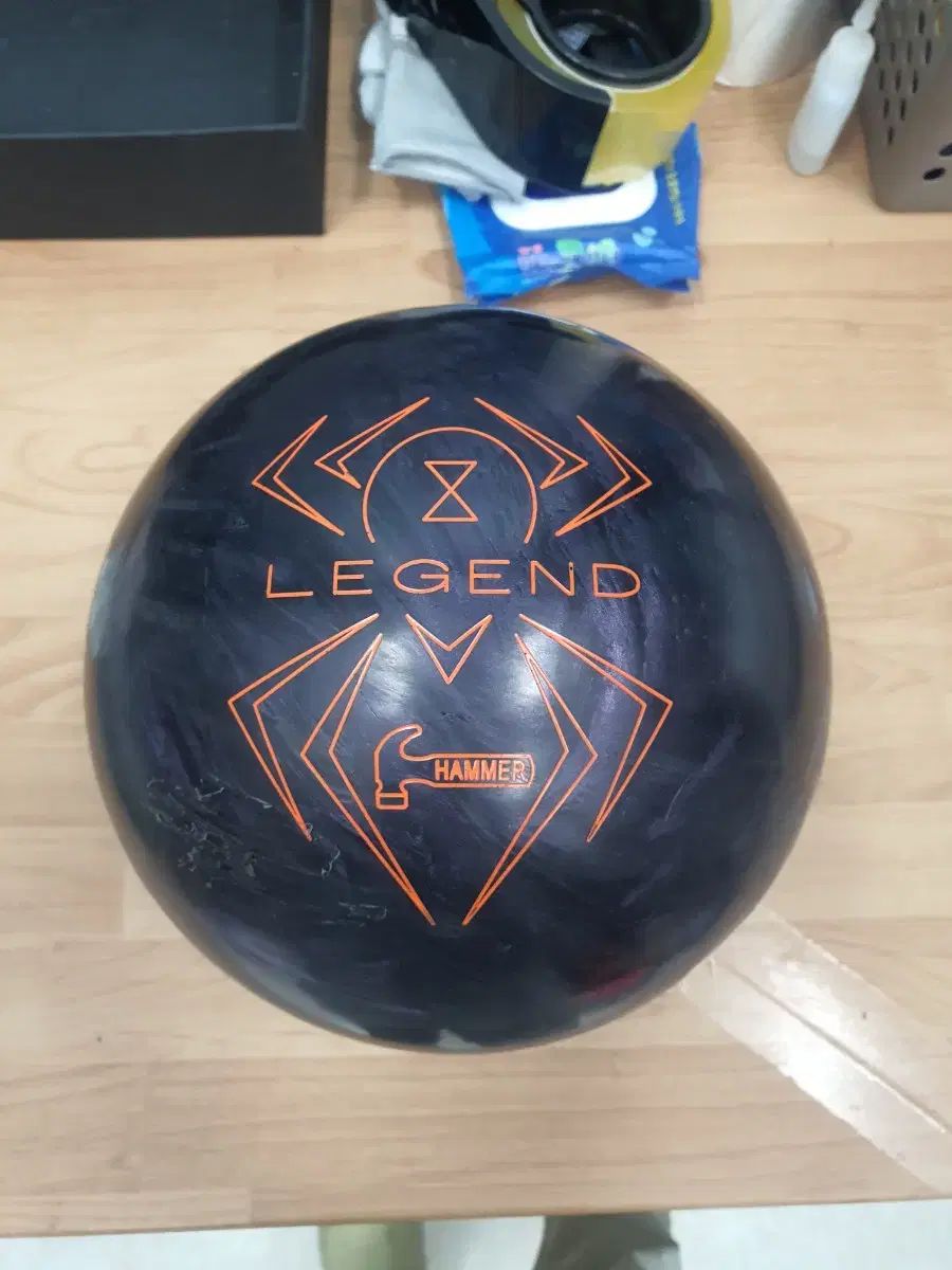 中古ボーリングボール 14p トゥーフィンガー black widow（ブラックウィドウ） レジェンド 左