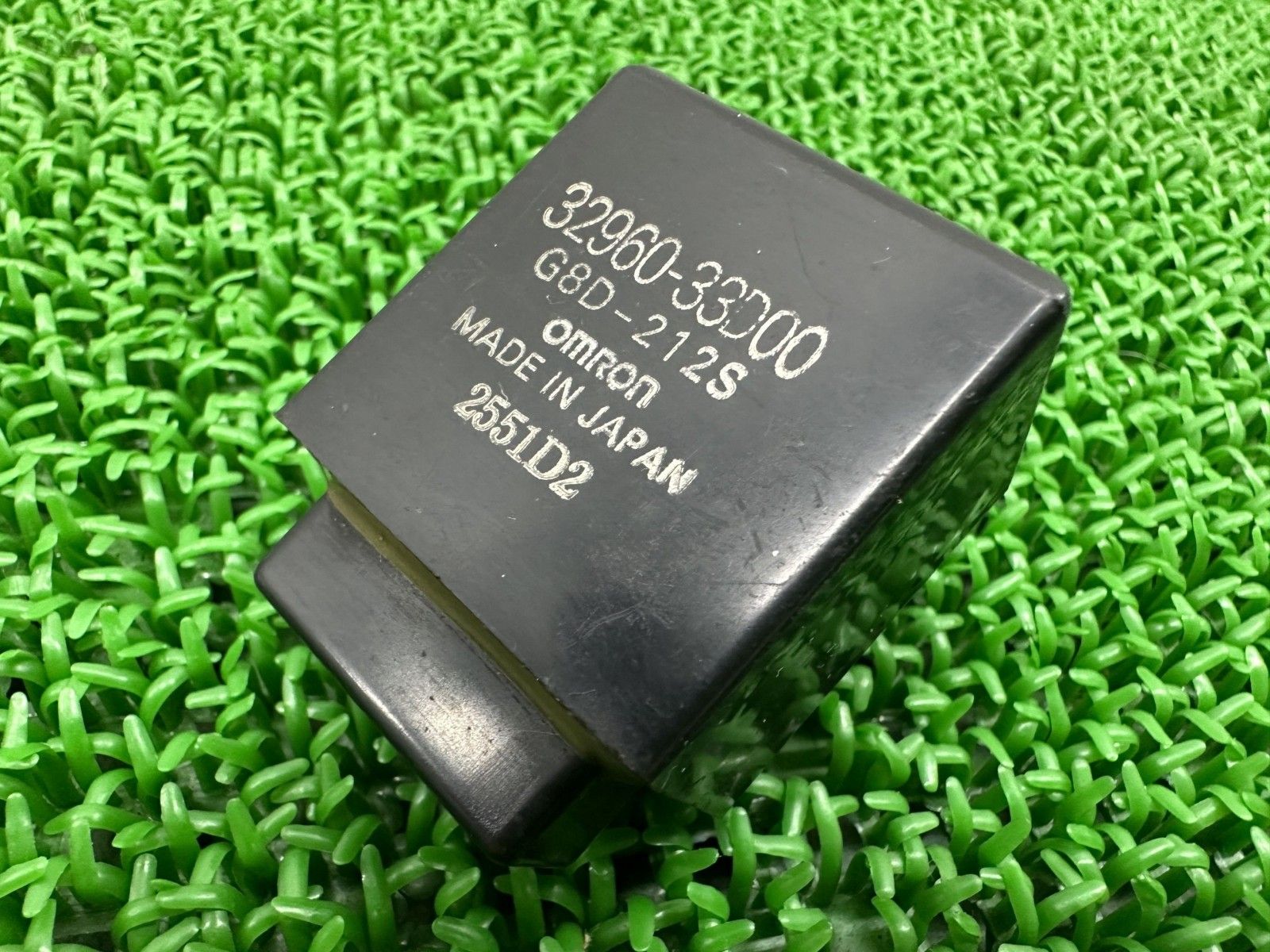 バンディット400 リレー 32960-33D00 スズキ 純正 中古 G8D-212S オムロン製 絶版 Wp
