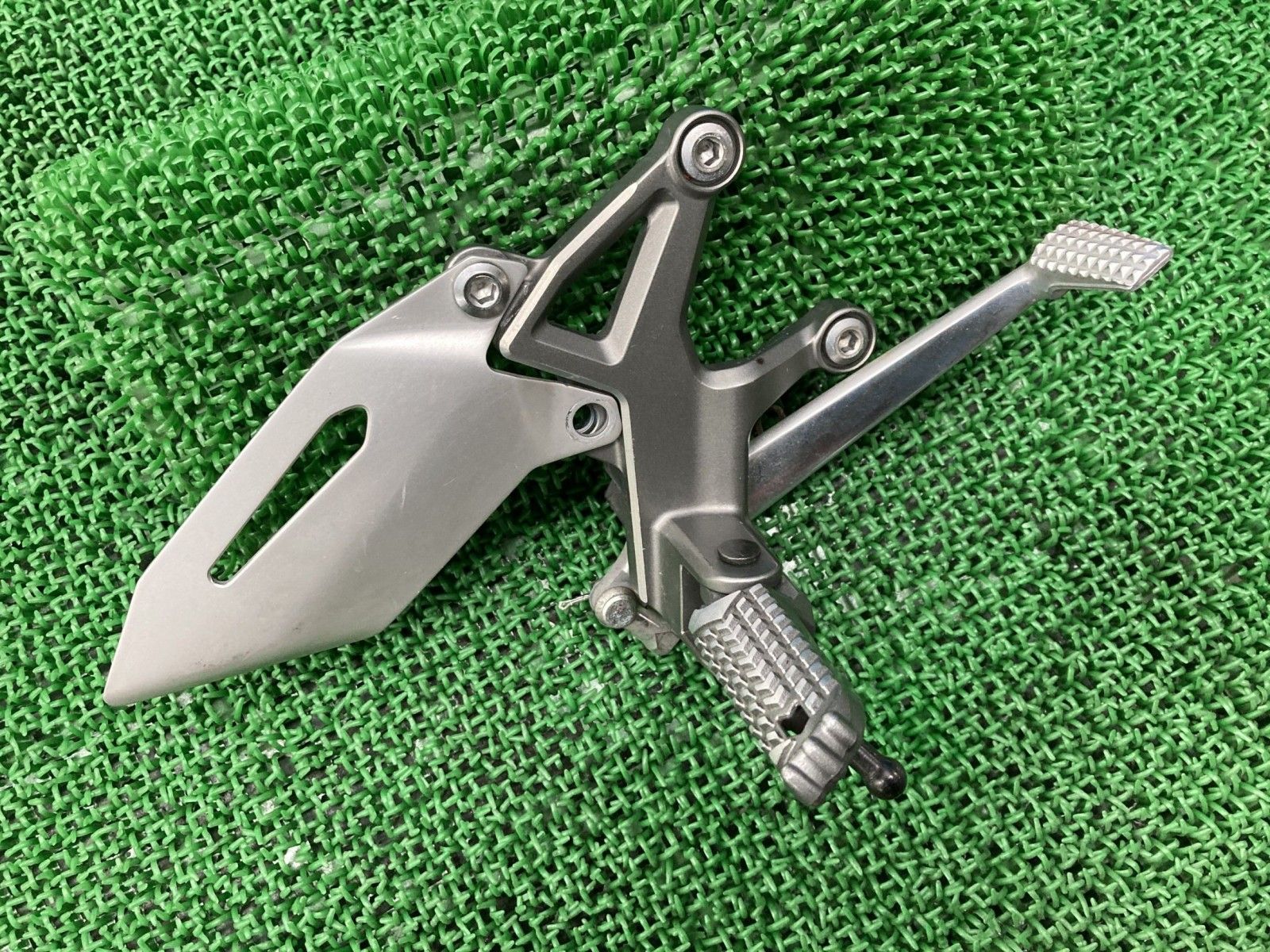 H2 ステップ 右 0994 カワサキ 純正 中古 ZXT02J ZXT00N NinjaH2 ニンジャ メイン lH