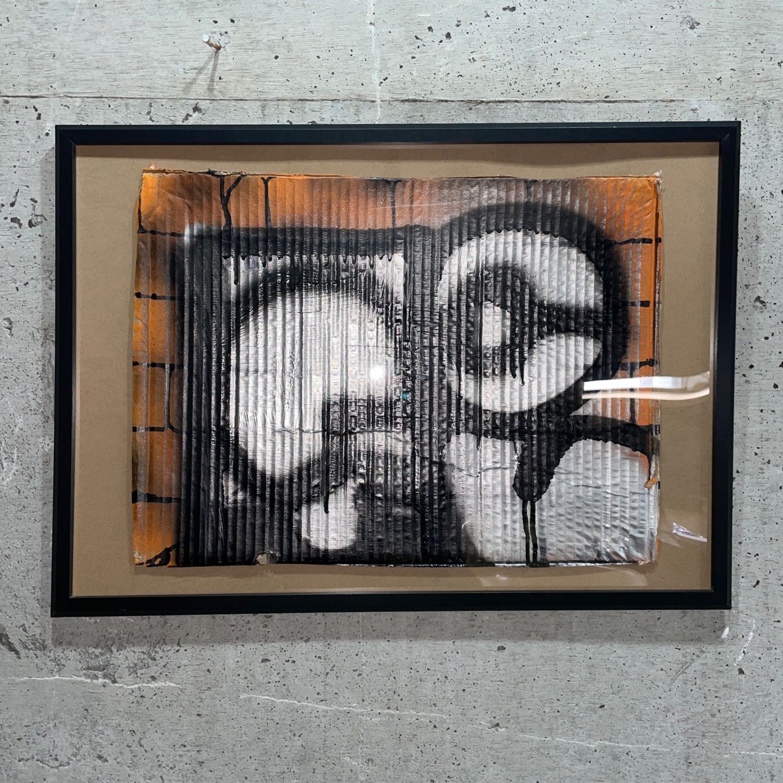 Liter Hand Paint Cardboard