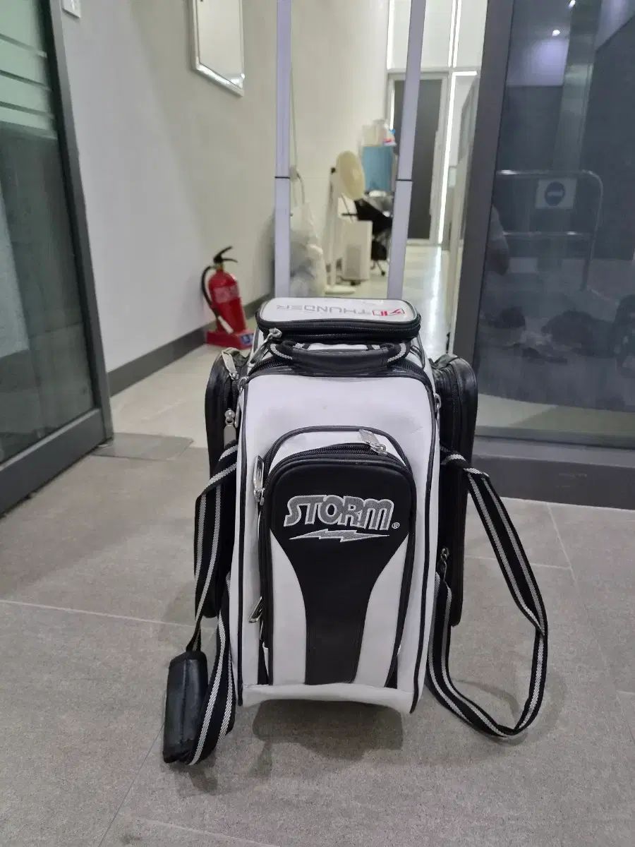中古 ボーリングバッグ ストーム 2 ボール ローラーバッグ