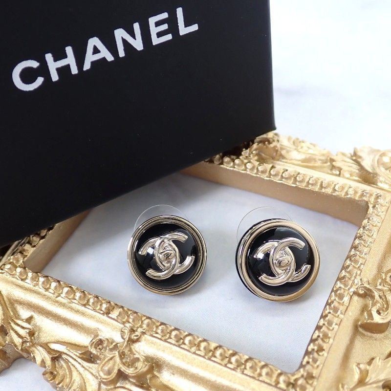 シャネル CHANEL CCターンロックピアス ABA005 メタル ブラック 黒 ゴールド金具 レディース ココマーク 保存箱付属【中古】【Aランク】 52,680円