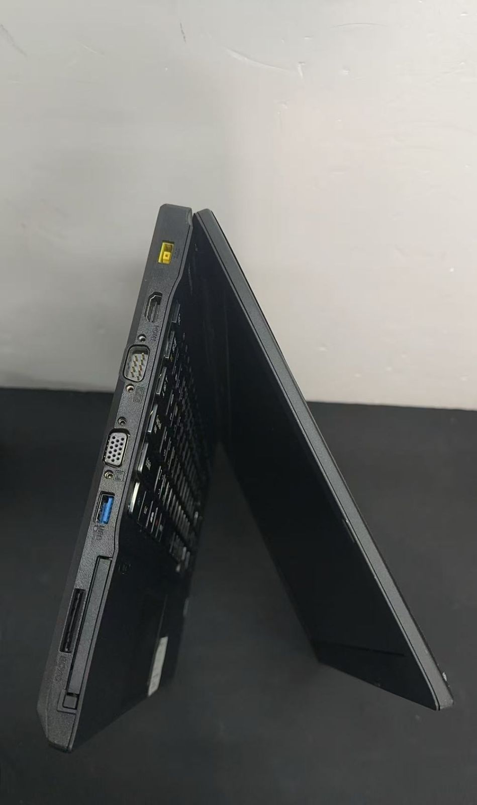 NEC VersaPro VKT16X-4（PC-VKT16XZG4）/ Core i5-8250U ++924374