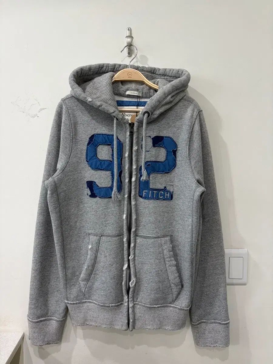 216 Abercrombie アバクロンビー ヴィンテージ フードジップアップ 6,372円