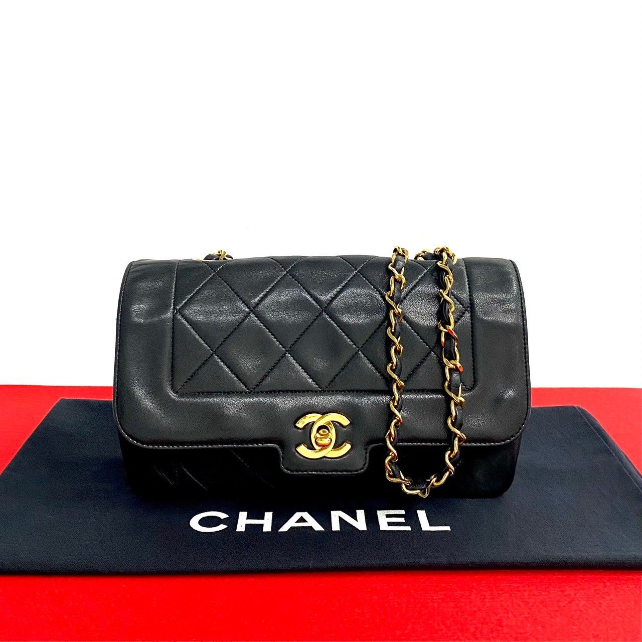 極 美品 シール有 1番台 CHANEL シャネル ヴィンテージ マトラッセ ココマーク ラムスキン 本革 チェーン ショルダーバッグ ブラック 32660
