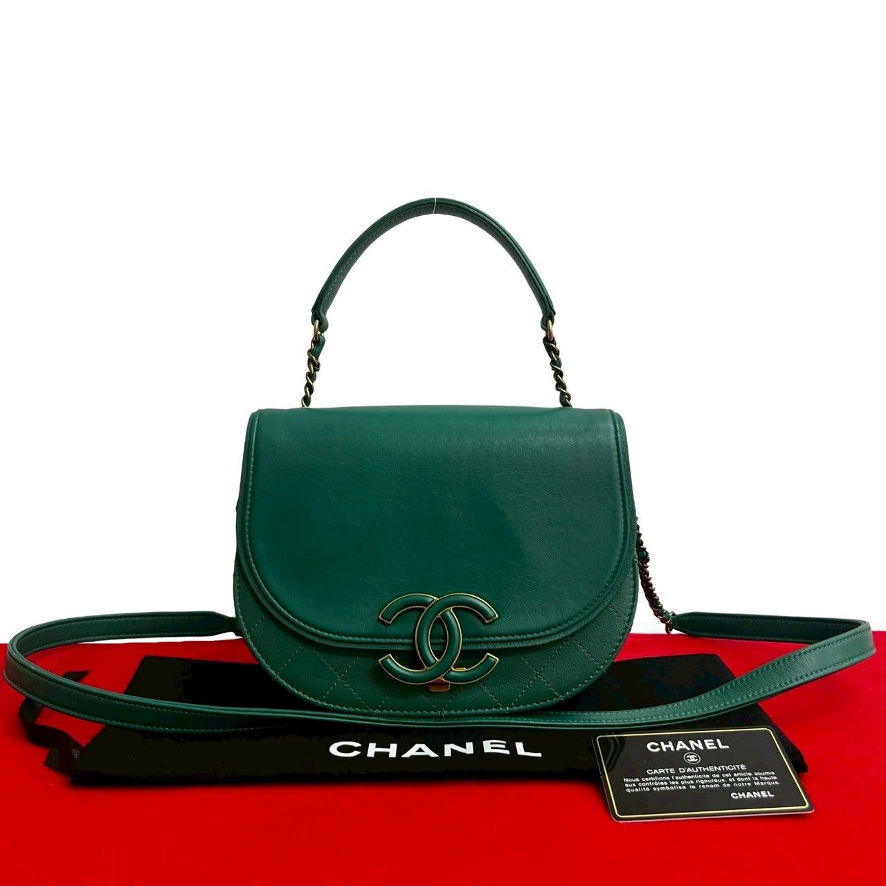 極 美品 袋付 カード シール有 23番台 CHANEL シャネル ココカーブ デカココ カーフ レザー チェーン ショルダーバッグ グリーン 110-3