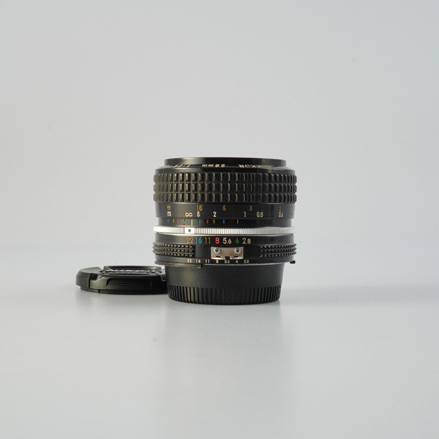 Nikon ニコン Ai Nikkor 28mm F/2.8 単焦点レンズ
