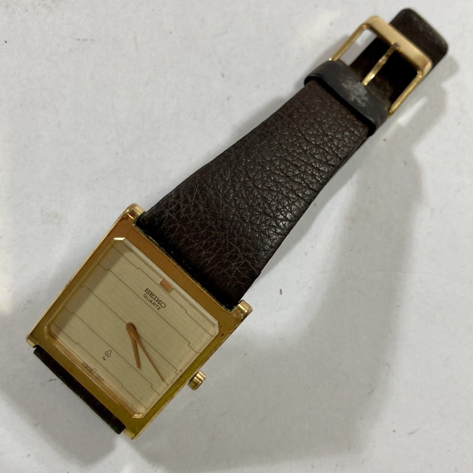 ★ SEIKO セイコー シャリオ クォーツ腕時計 2620-5220 ゴールドカラー スクエア型 アンティーク メンズ 動作未 ジャンク品