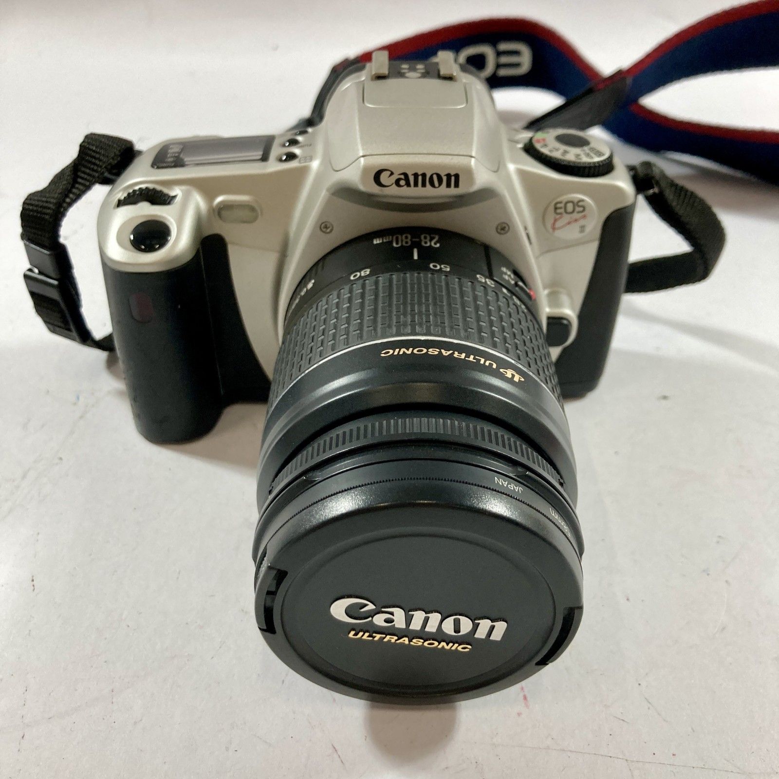 Canon EOS Kiss III 一眼レフカメラ(フィルム) 　ジャンク品 ☆ canon キャノン EOS Kiss III フィルム一眼レフカメラ 望遠ズーム