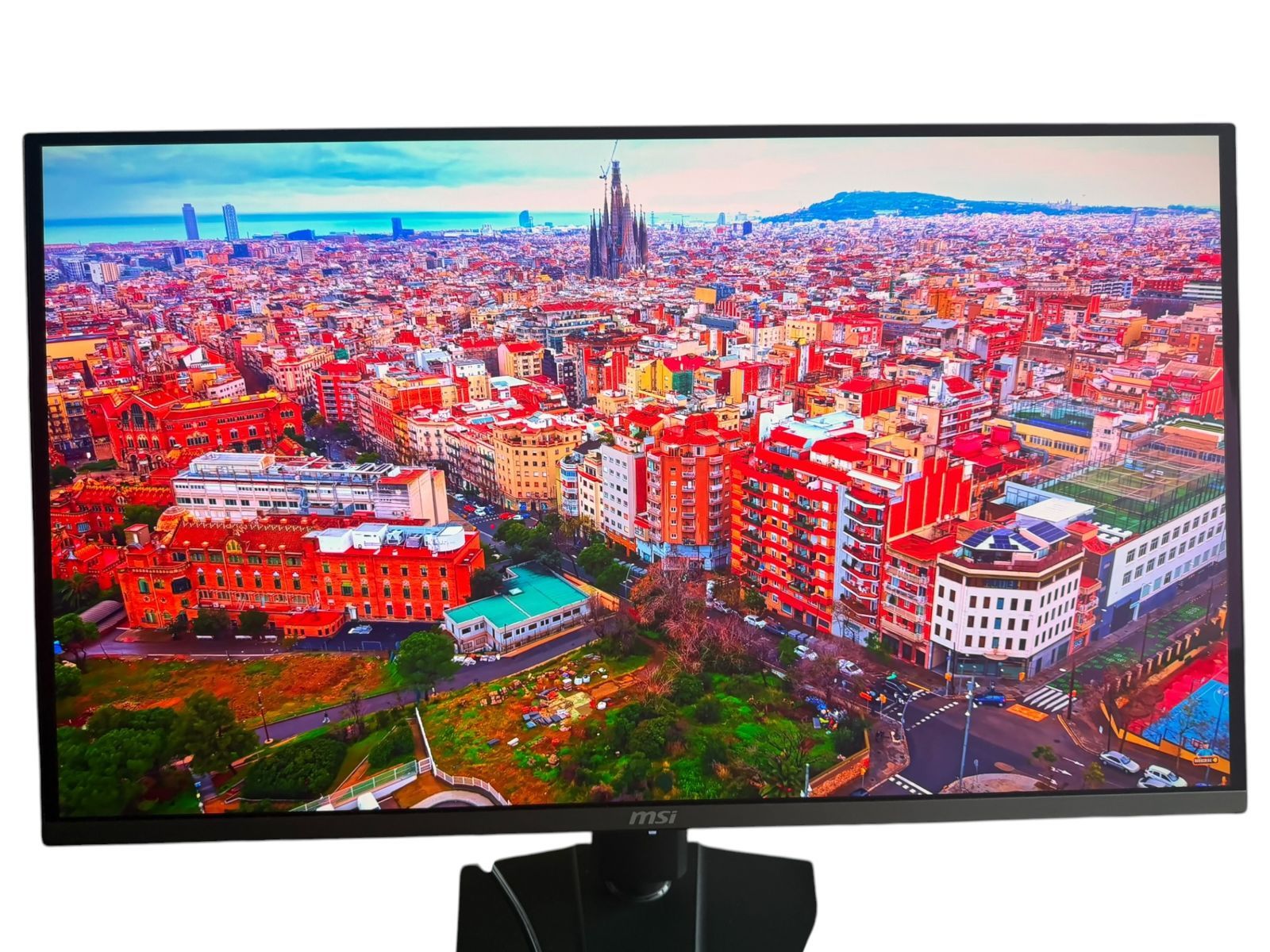 MSI 31.5型 QD-OLEDモニター MPG 321URX 2024年製 - メルカリ