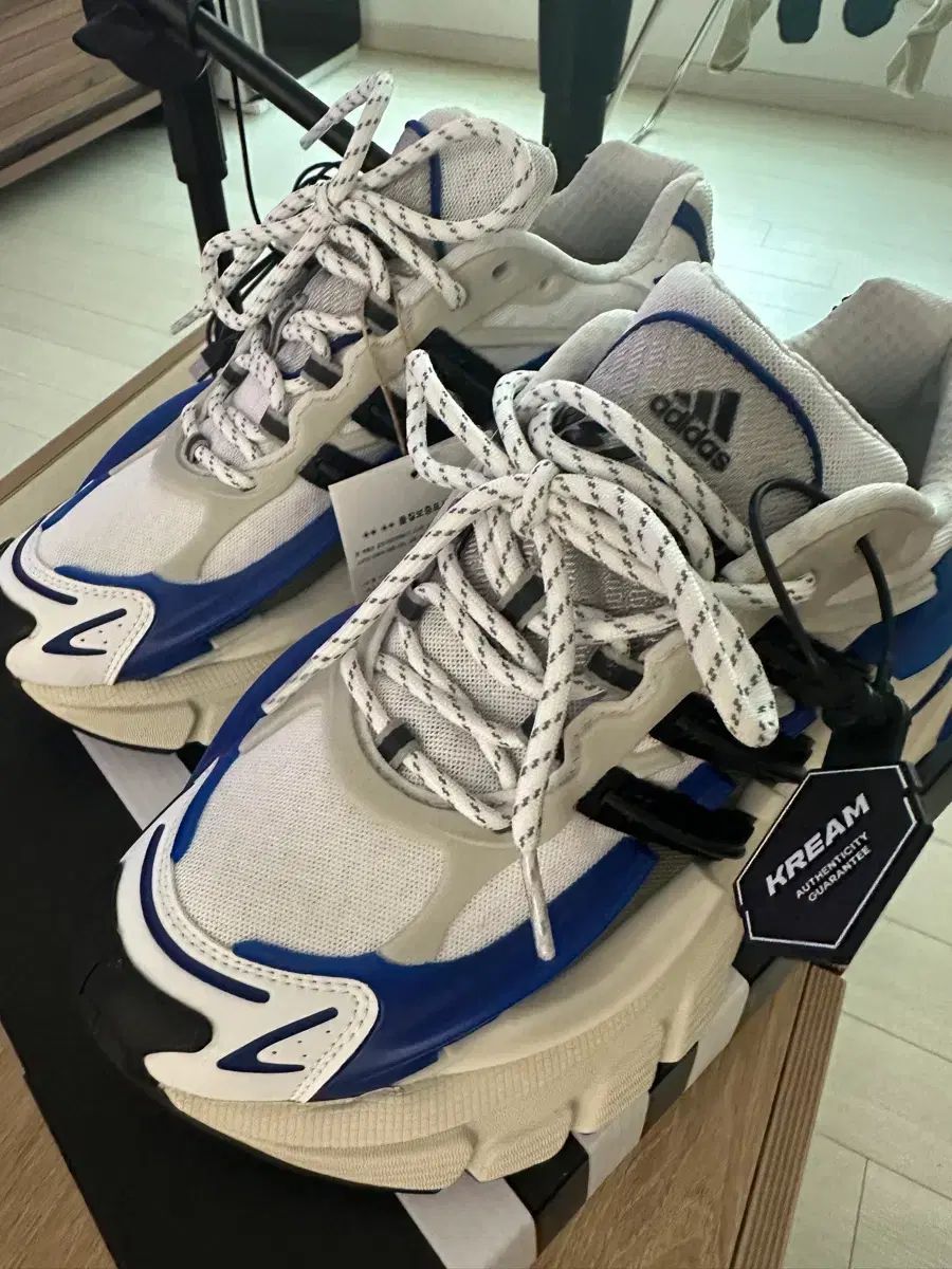 アディダス ゼリーフィッシュ 84,976円