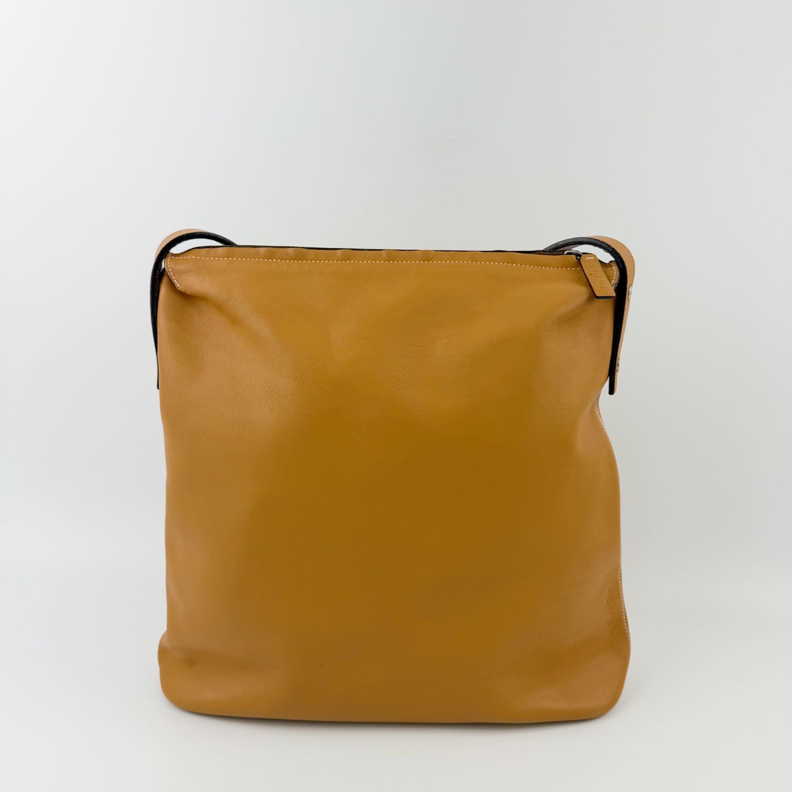 中古】LOEWE ロエベ レザー ワンショルダーバッグ ポーチ付き 
