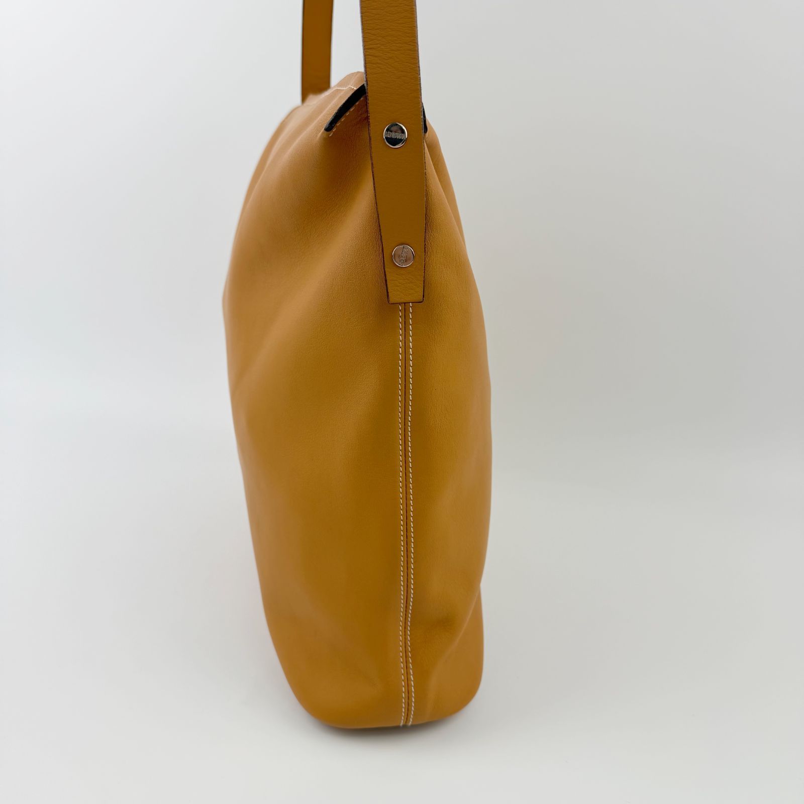 中古】LOEWE ロエベ レザー ワンショルダーバッグ ポーチ付き 