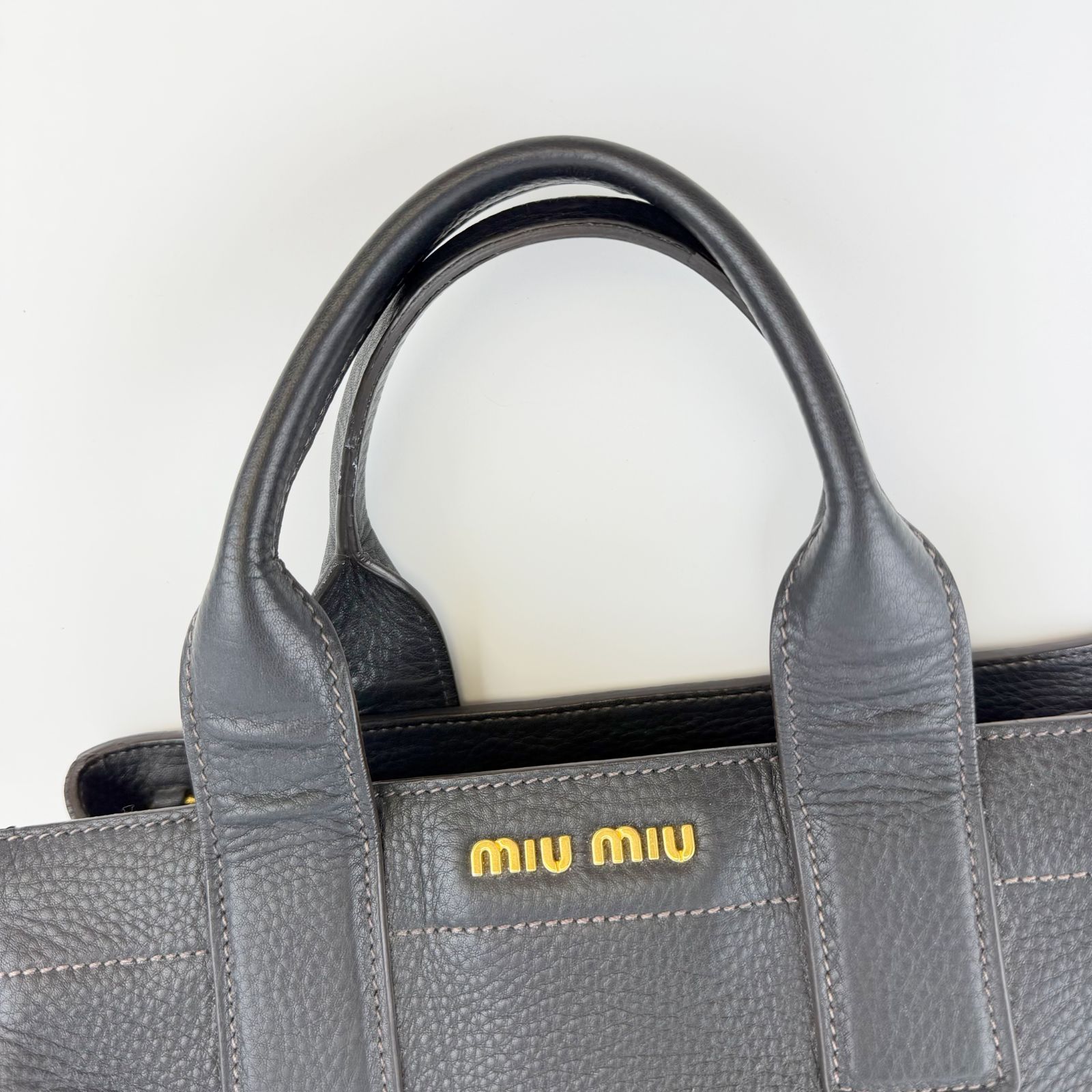 中古】MIU MIU ミュウミュウ マドラス レザー 2WAY ハンドバッグ 