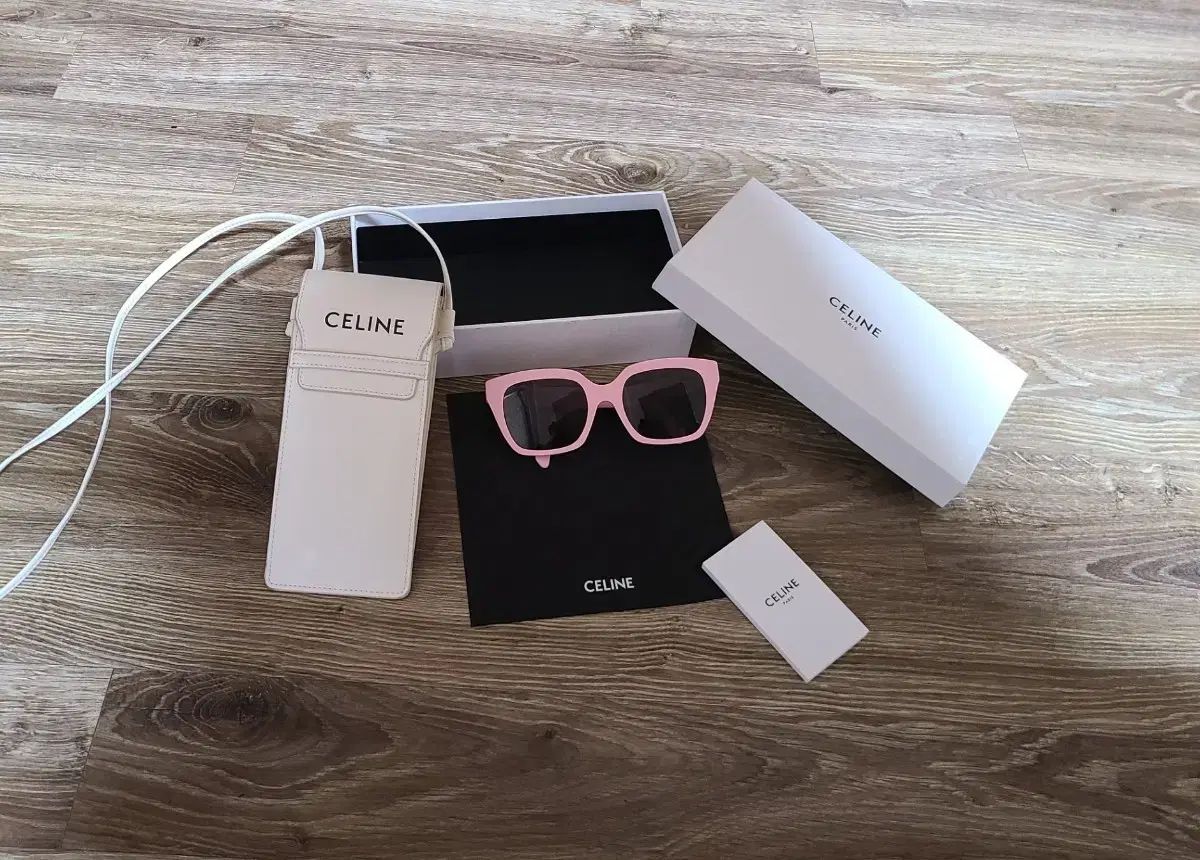 Celine セリーヌ ミニバック + サングラス MONOCHROME モノクローム 03 クロスバック テスート HOBO BAG アヴァバッグ ショルダーバッグ