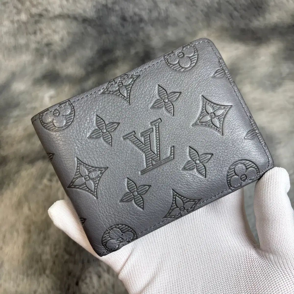 OS正規品 Louis Vuitton ルイヴィトン シャドウ 二つ折り財布