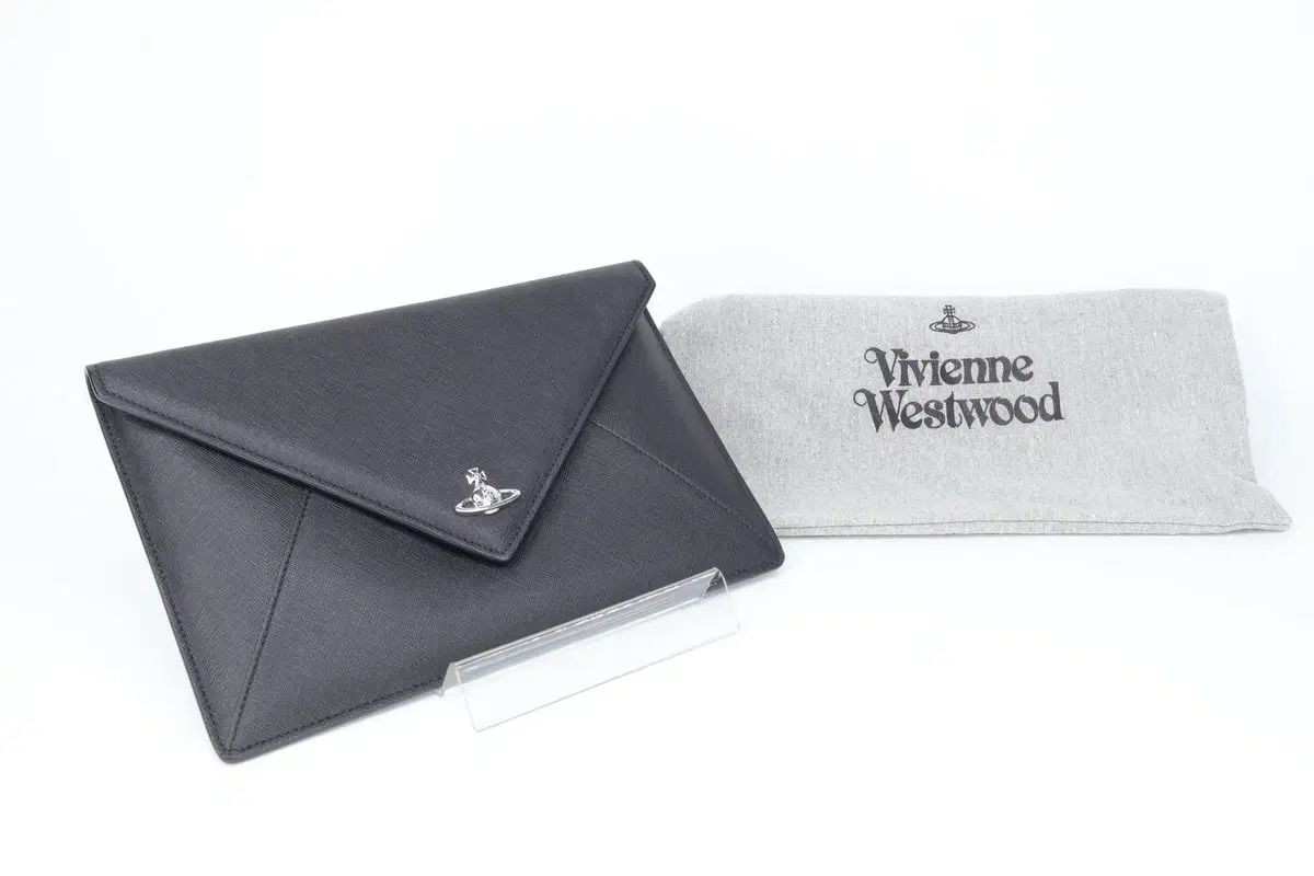Vivienne Westwood ヴィヴィアン・ウエストウッド サフィアーノ ENVELOPE(エンベロープ) クラッチバッグ ブラック 11,917円
