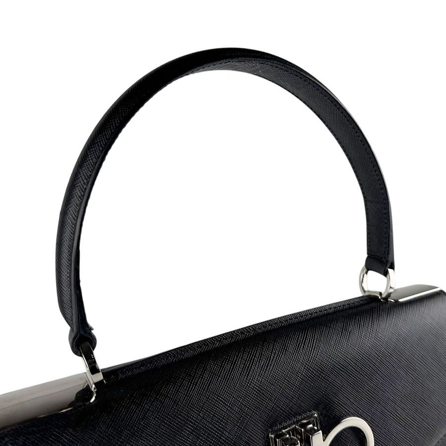 サルヴァトーレフェラガモ Salvatore Ferragamo ハンドバッグ ダブル