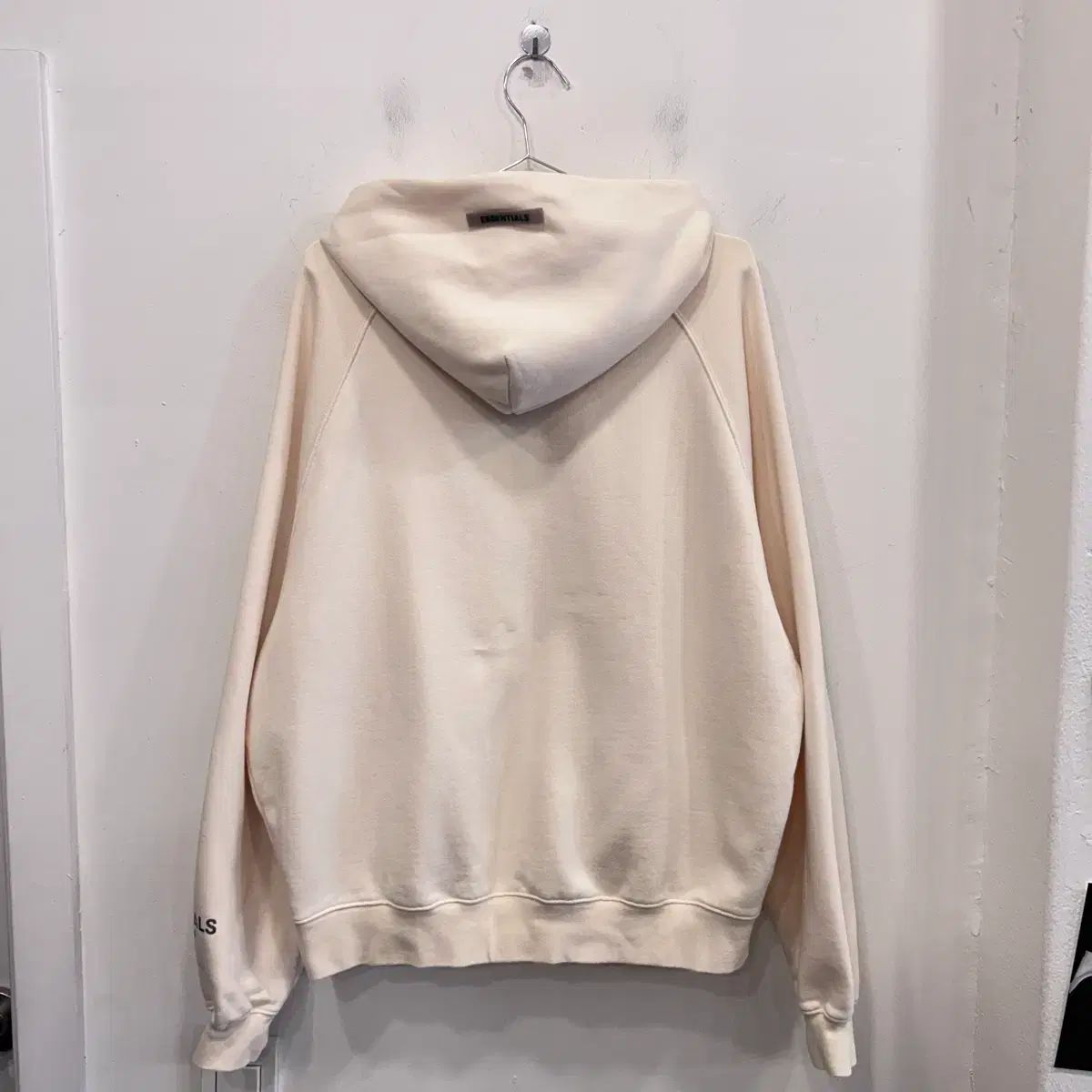 エッセンシャル フィアオブゴッド ビックロゴ ラグラン オーバーサイズ フードTシャツ エッセンシャル フィアオブゴッド ビックロゴ ラグラン オーバーサイズ フードTシャツ