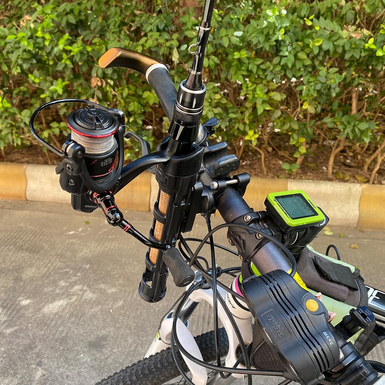 OUTDOORWEI 自転車釣り竿ホルダー - 釣り竿はバイクにしっかりと取り付けられます - 安全で安全 - 取り付けが簡単 [ブラック]