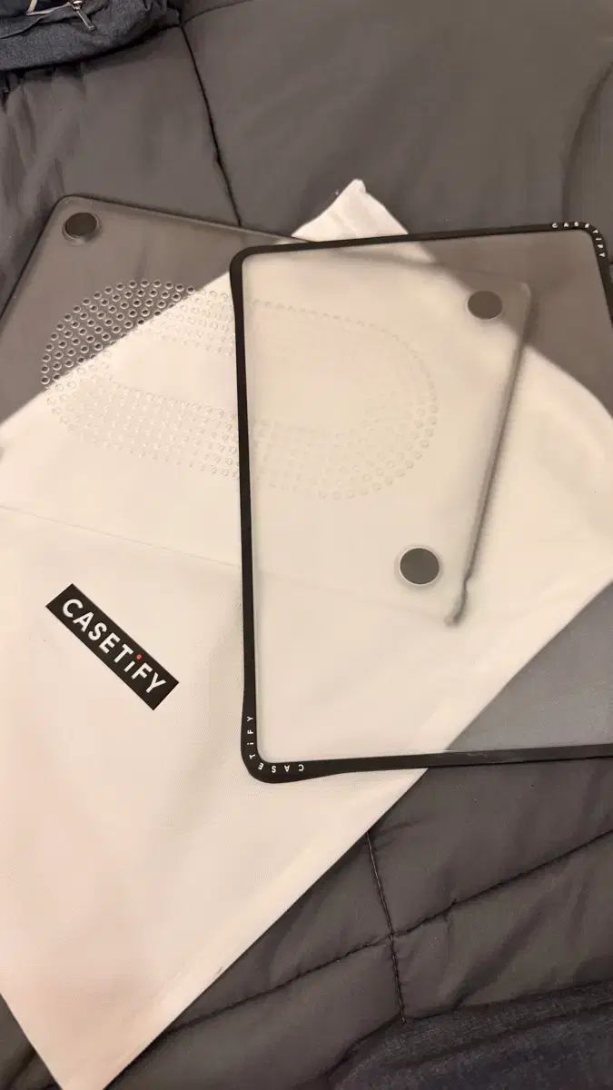 CASETiFY(ケースティファイ) マックブックエア 13 インチ M2 ー M5