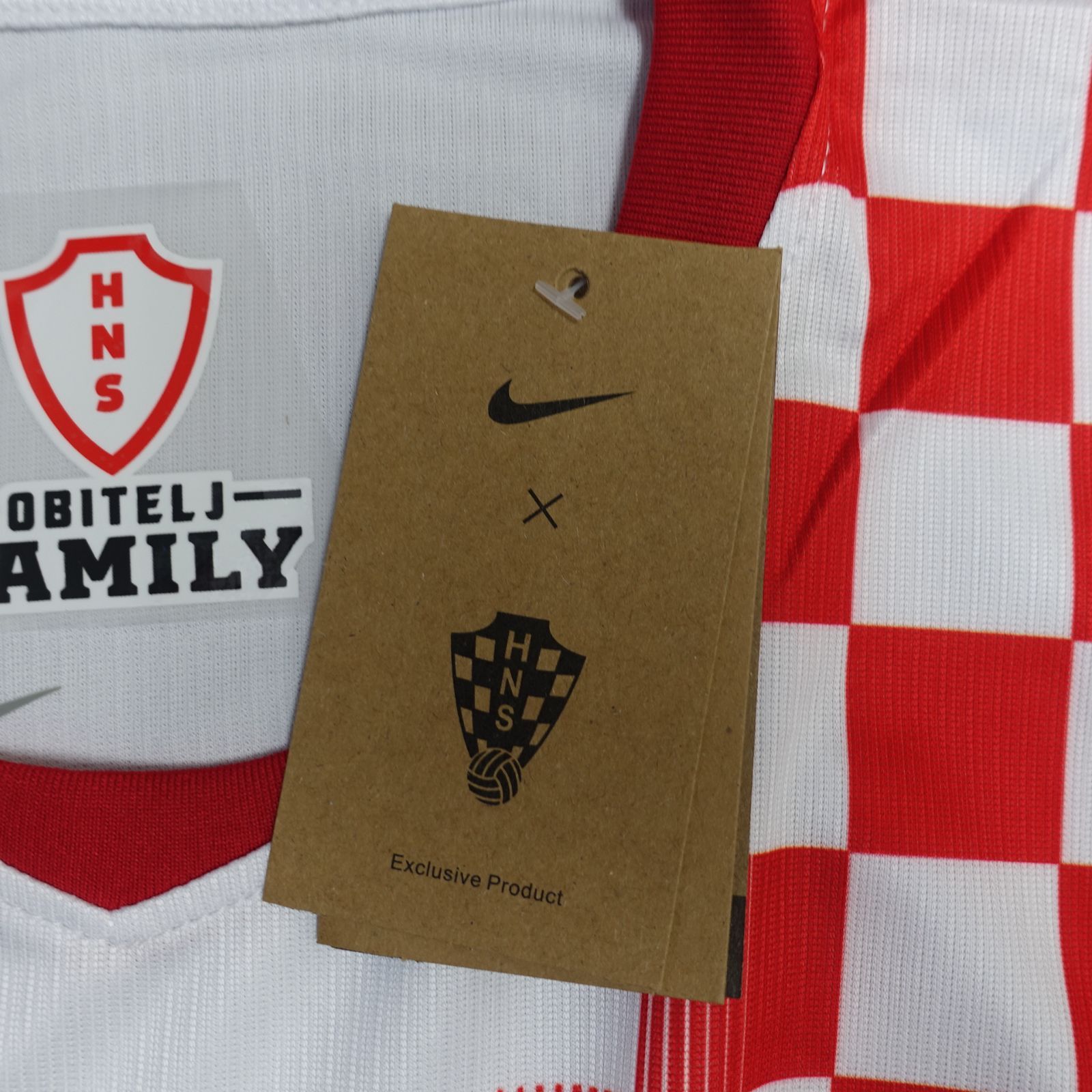 新品未使用　ナイキ　Nike クロアチア代表 2026 ホーム レプリカ ユニフォーム インターナショナルMサイズ