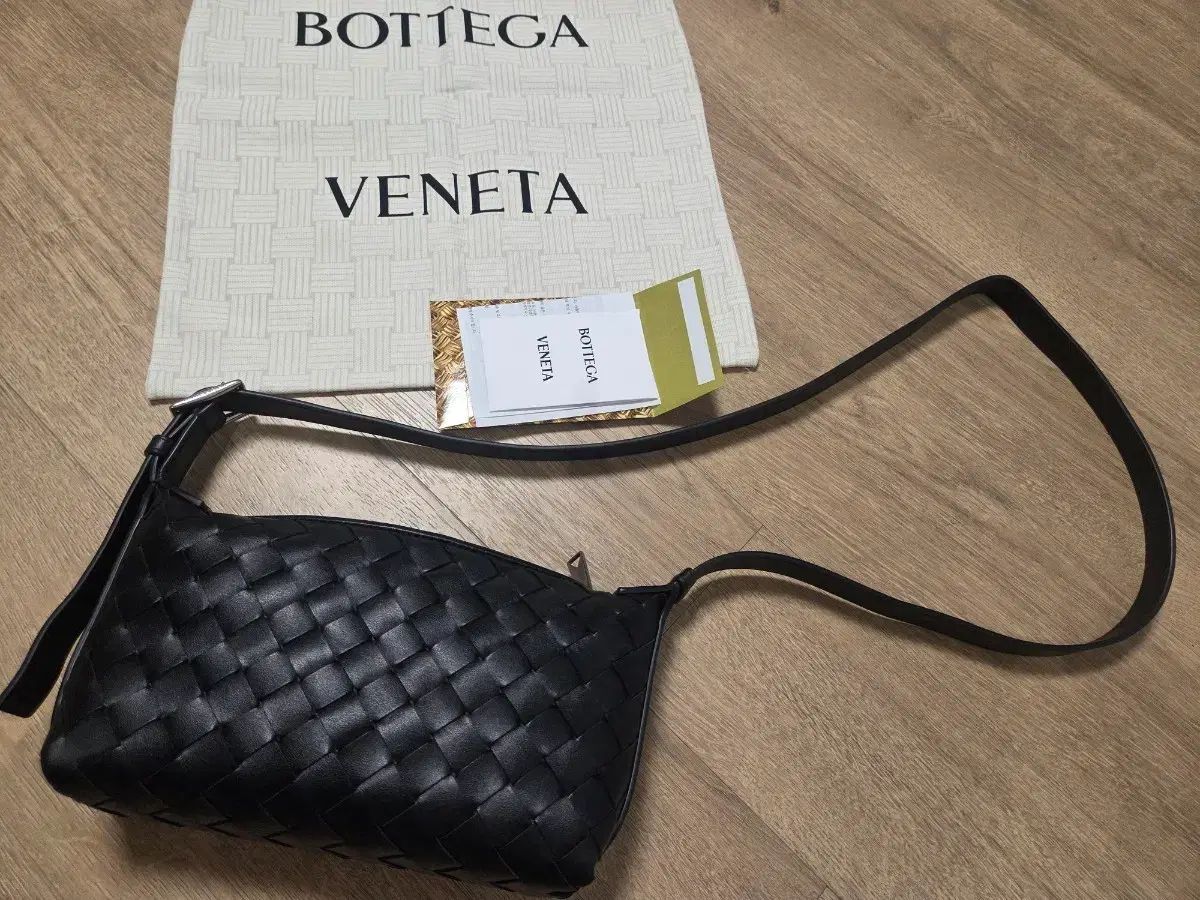 ボッテガ・ヴェネタ HOBO BAG ブラック
