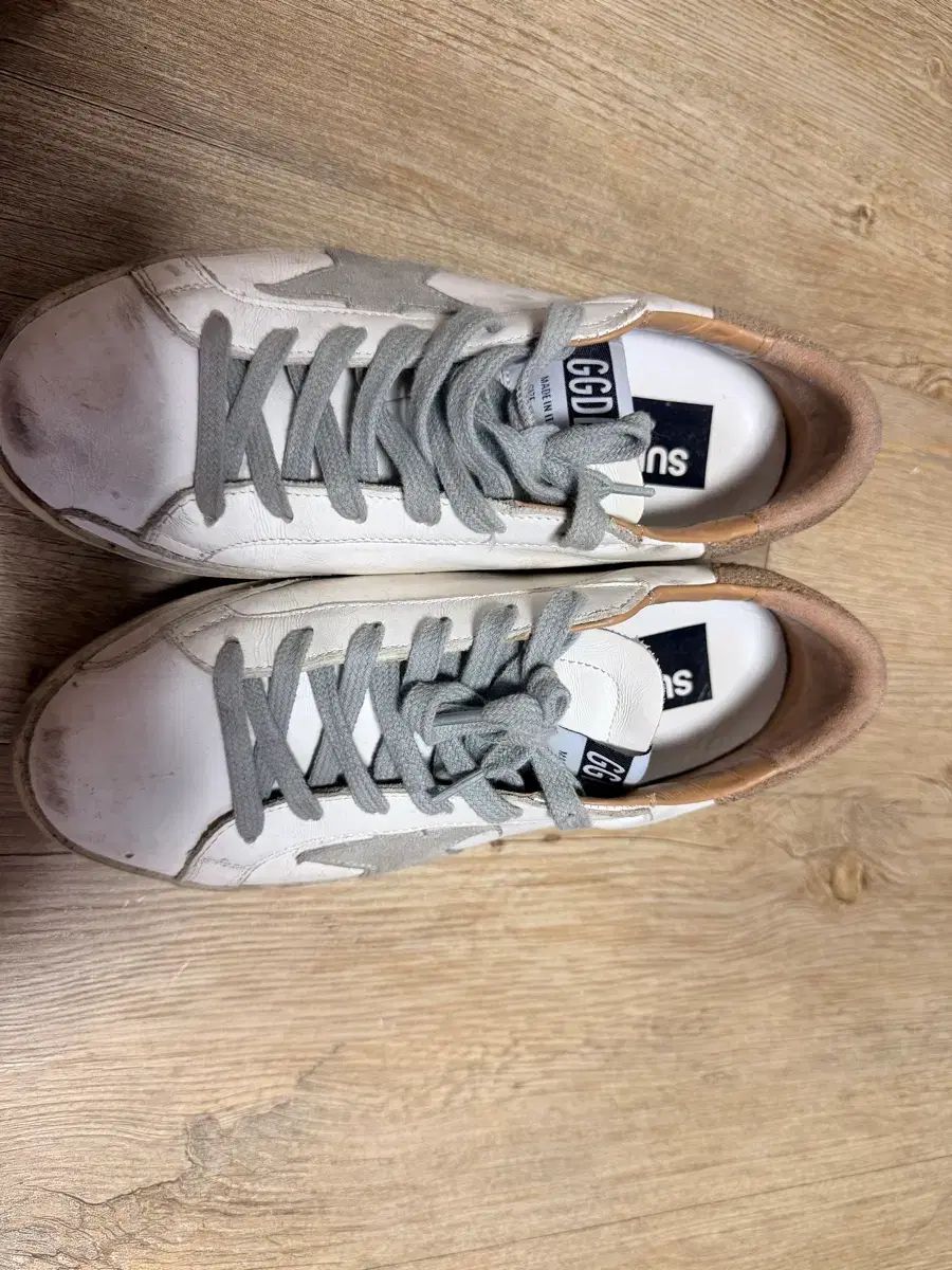 GOLDEN GOOSE ゴールデングース 36