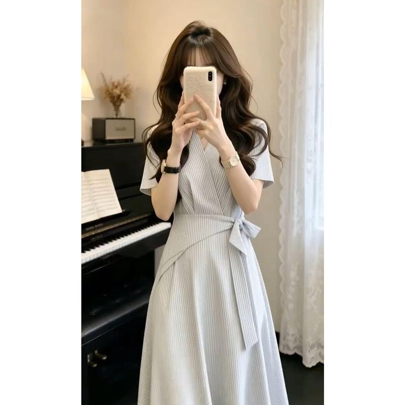 美シルエット フレンチレトロ ストライプ柄 Vネック Aライン ワンピース ウエストリボン 細見え 夏 半袖 カジュアル デート お出かけ デイリー