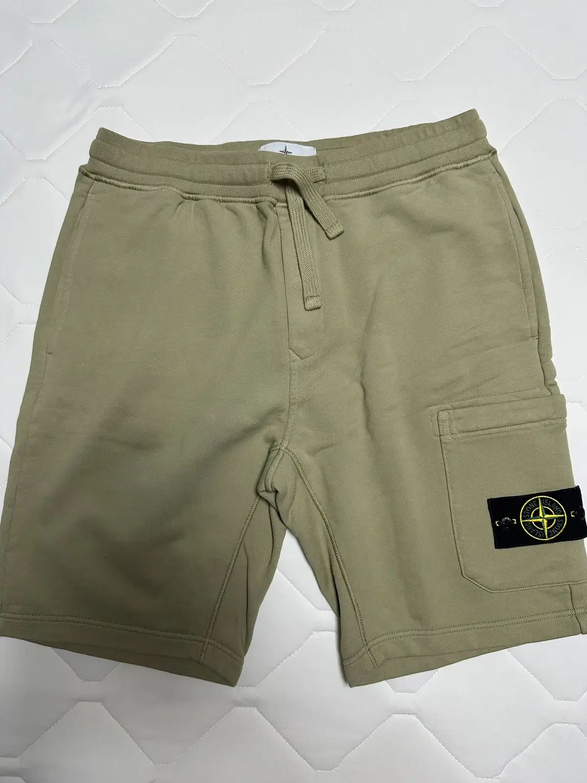 M STONE ISLAND ストーンアイランド ショーツ