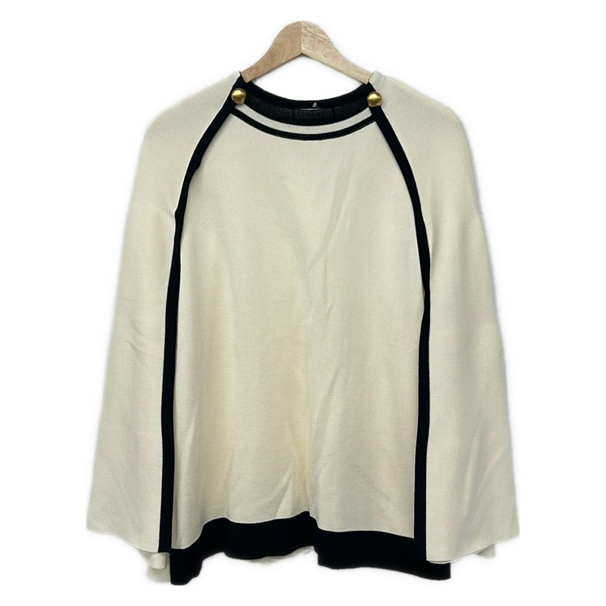 SEVEN TEN by MIHO KAWAHITO(セブンテン バイミホカワヒト) ポンチョ サイズM レディース美品 - 白×ダークネイビー ニット/秋/冬