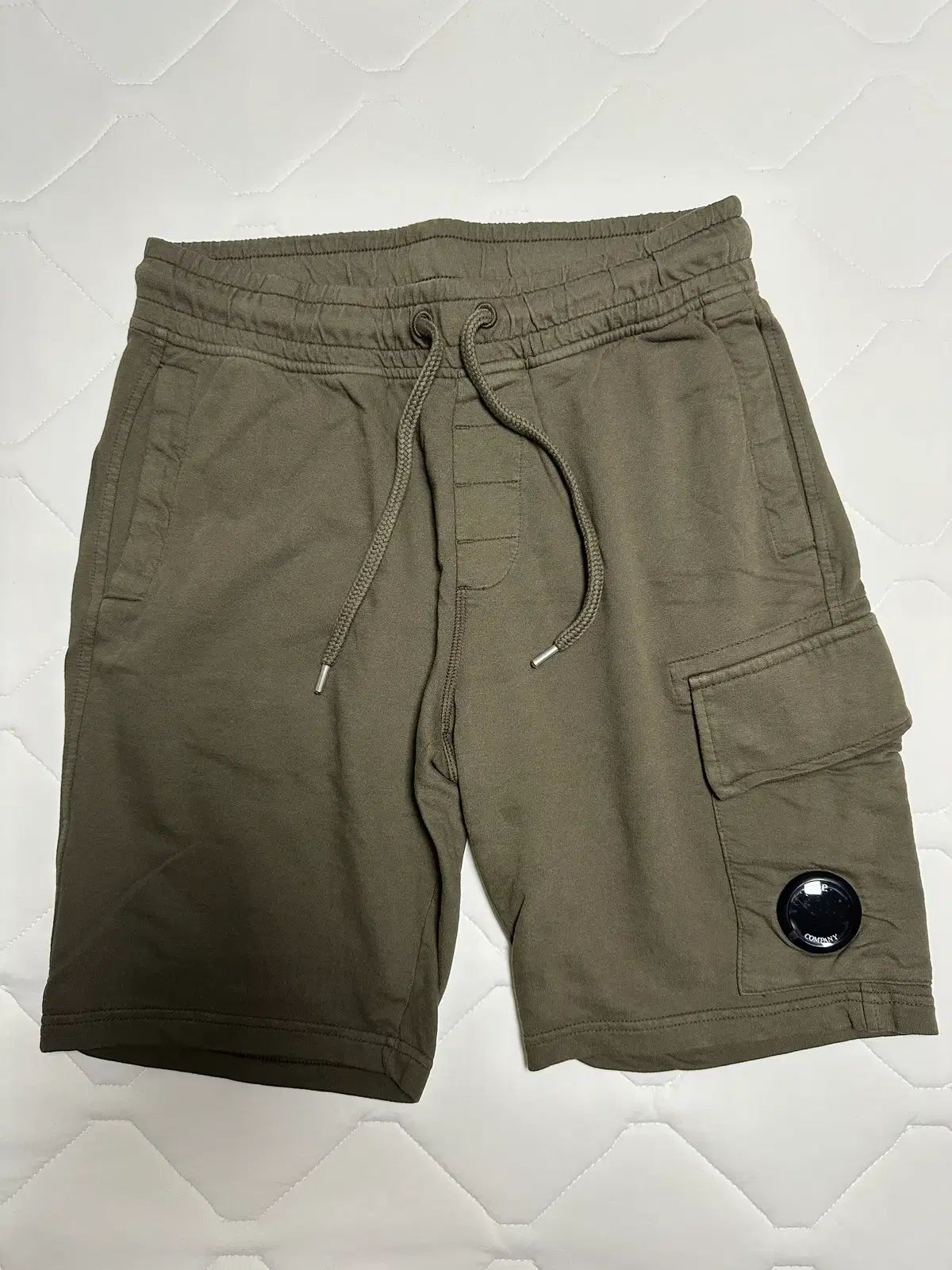 S C.P. COMPANY シーピーカンパニー ショーツ