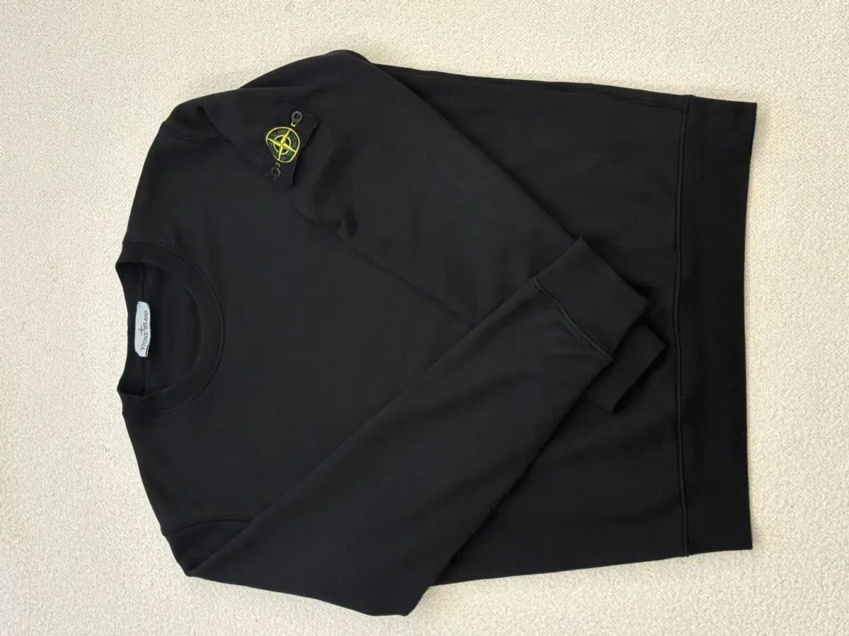 STONE ISLAND ストーンアイランド スウェット ブラック