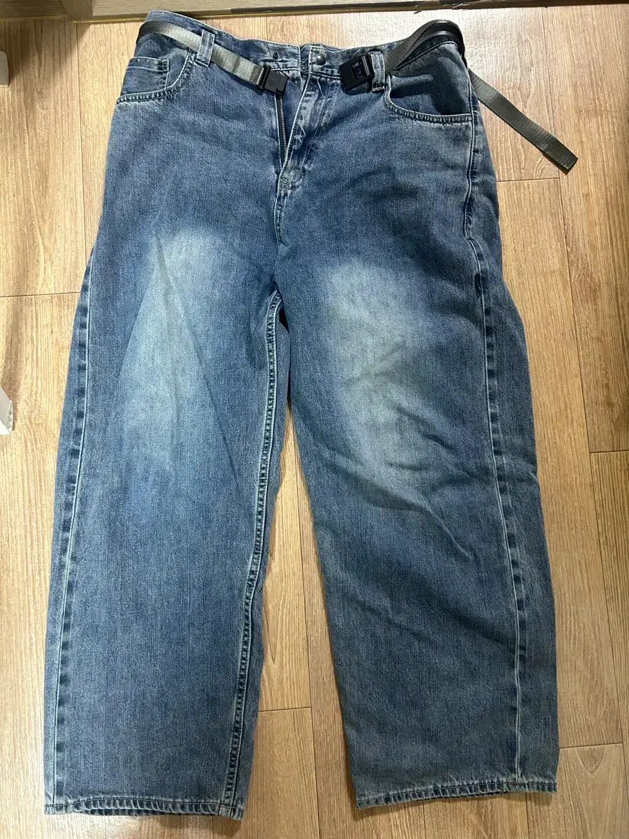 モイフ ベルト付き デニム 25ss