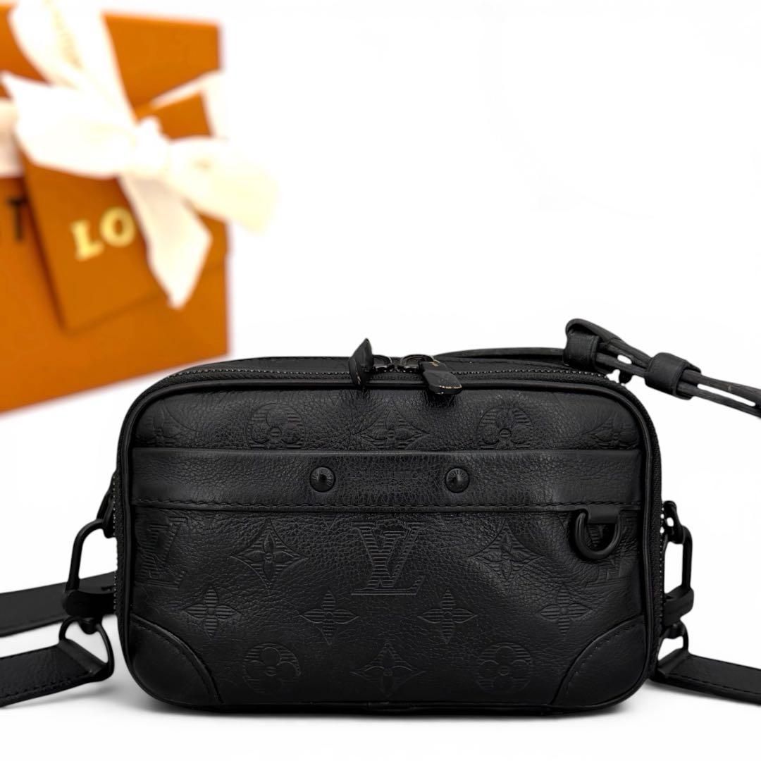 ルイヴィトン モノグラム シャドウ アルファ ウェアラブルウォレット LOUIS VUITTON ショルダーバッグ 黒