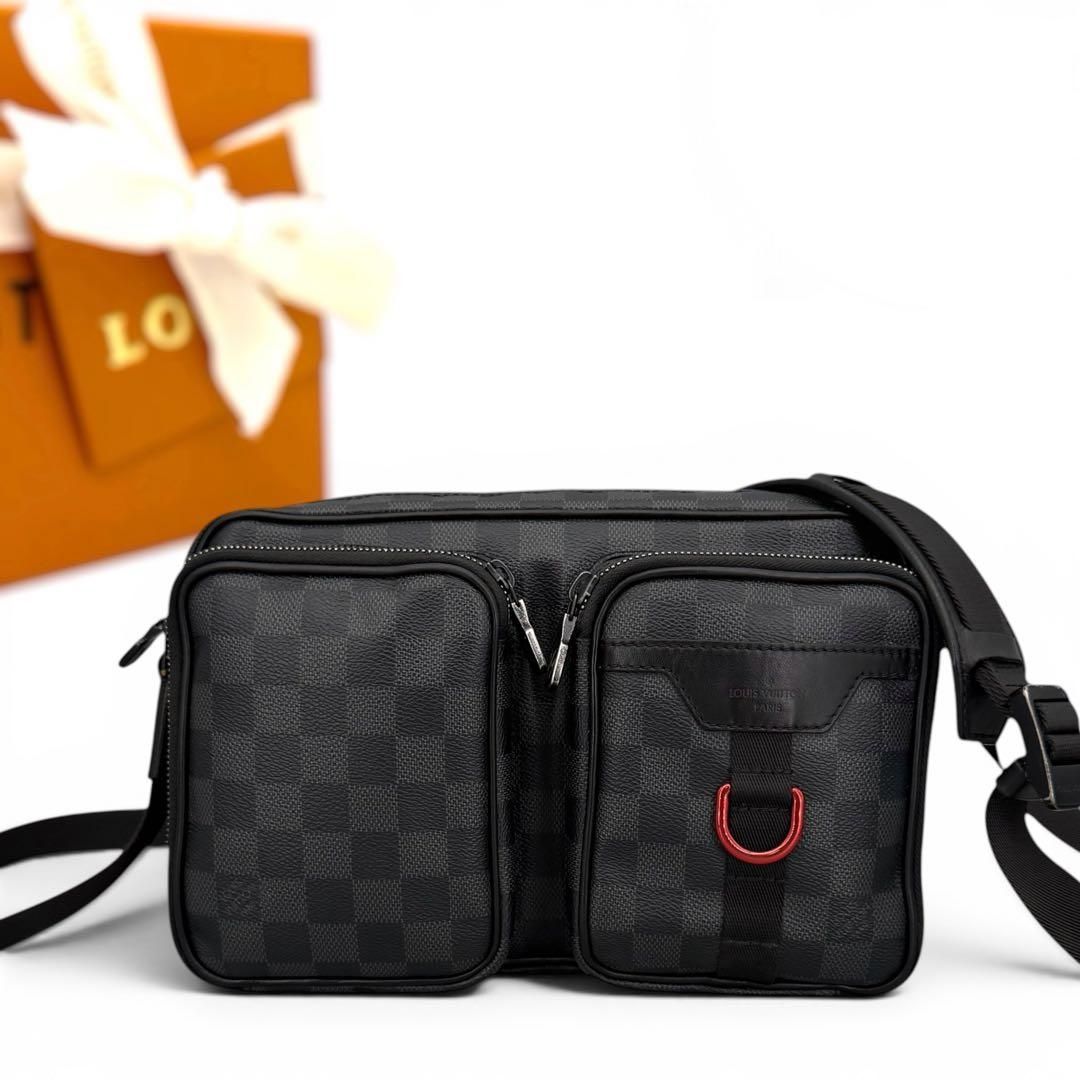 ルイヴィトン ダミエ グラフィット ユーティリティ メッセンジャー LOUIS VUITTON ショルダーバッグ
