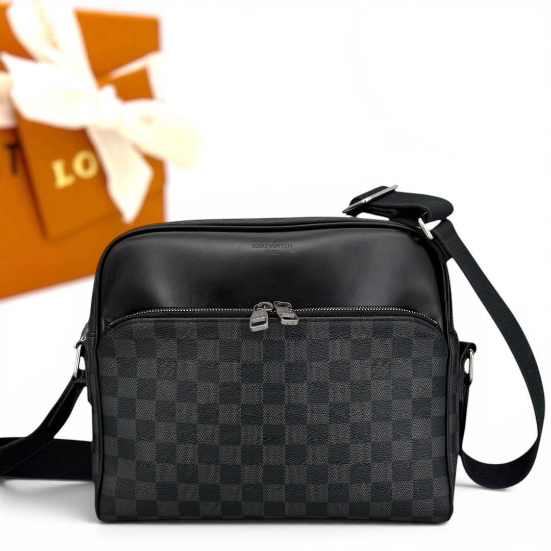 ルイヴィトン ダミエ グラフィット デイトンPM ショルダーバッグ LOUIS VUITTON メッセンジャーバッグ