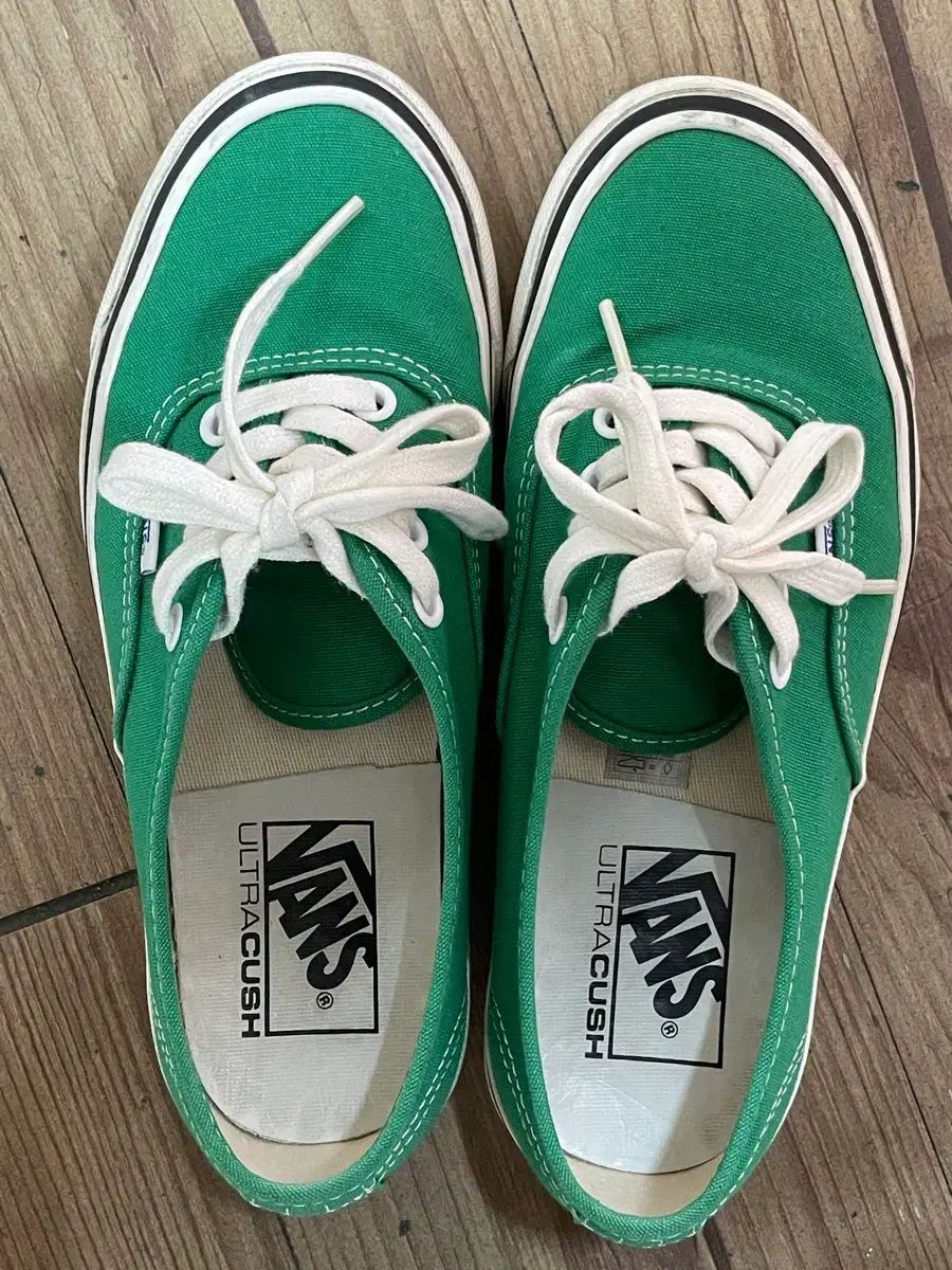VANS ヴァンズ