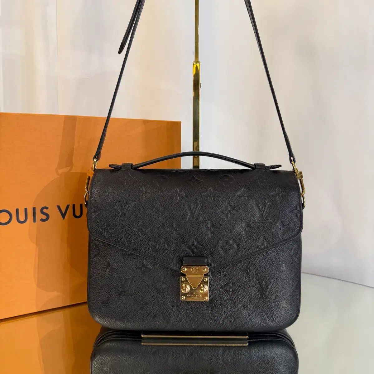 OS Louis Vuitton エンボス ポシェット メティス ショルダーバッグ クロスバック