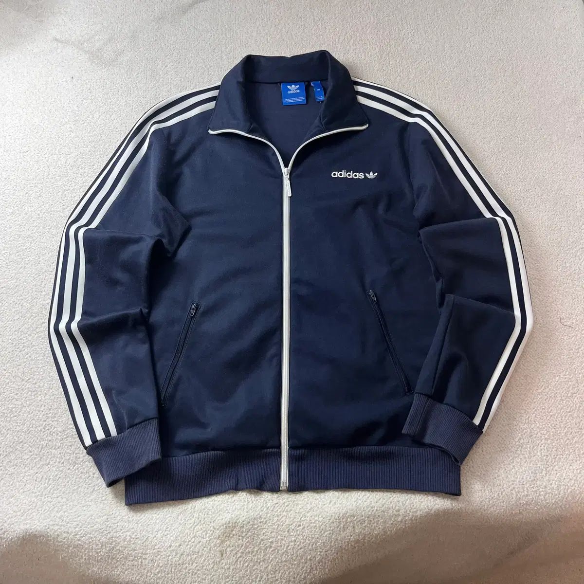 100 adidas 旧モデル BECKENBAUER(ベッケンバウアー) ネイビー トラックジャージ