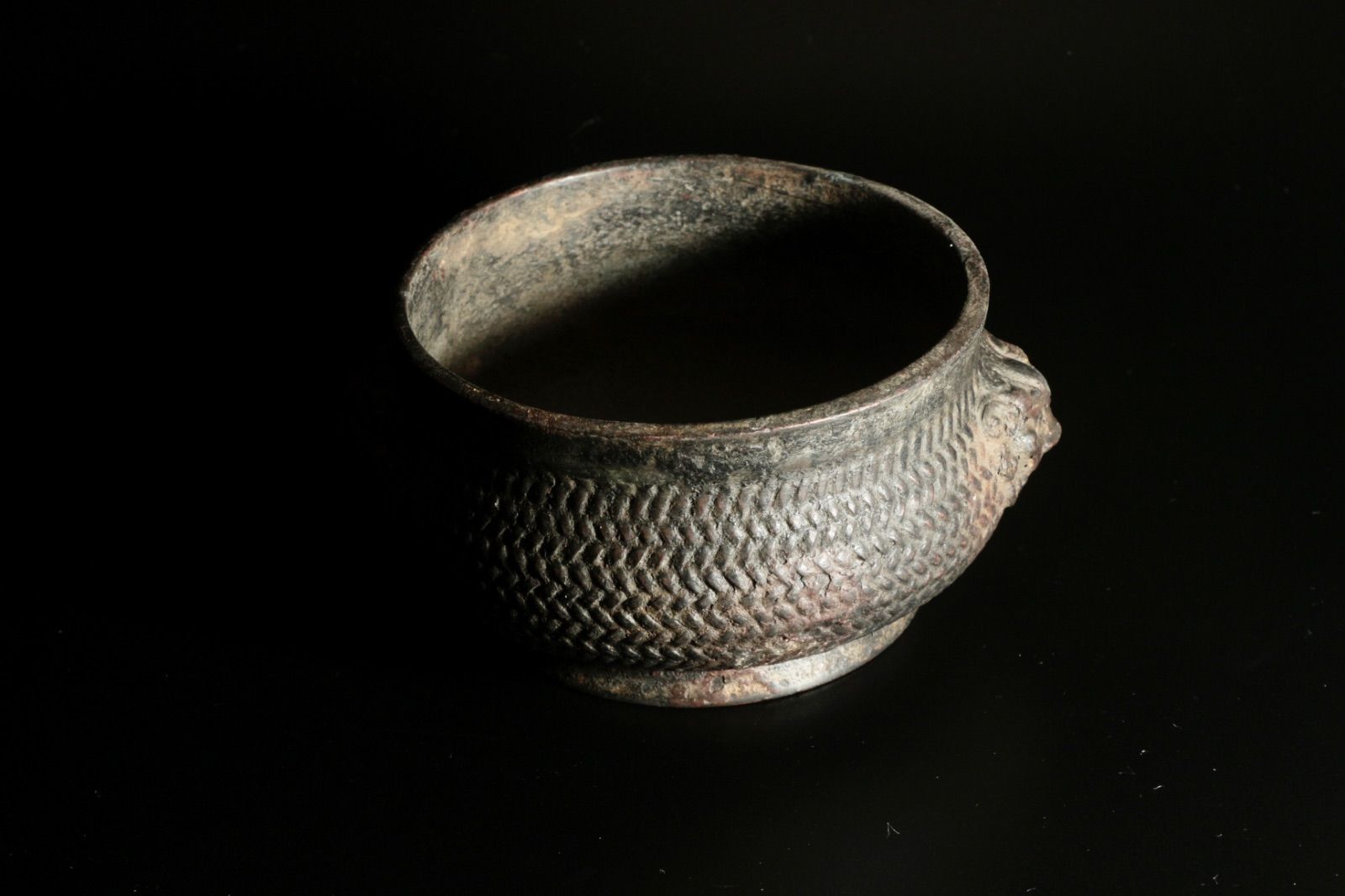 中古 古銅 獣面耳 籠目文 香炉 底款あり 中国美術 香道具 CL0153